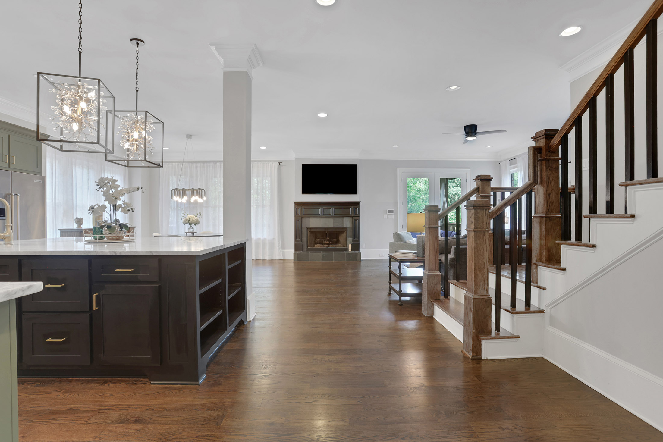  Sophisticated Brick Residence in Coveted Brookhaven Location - 物件實景