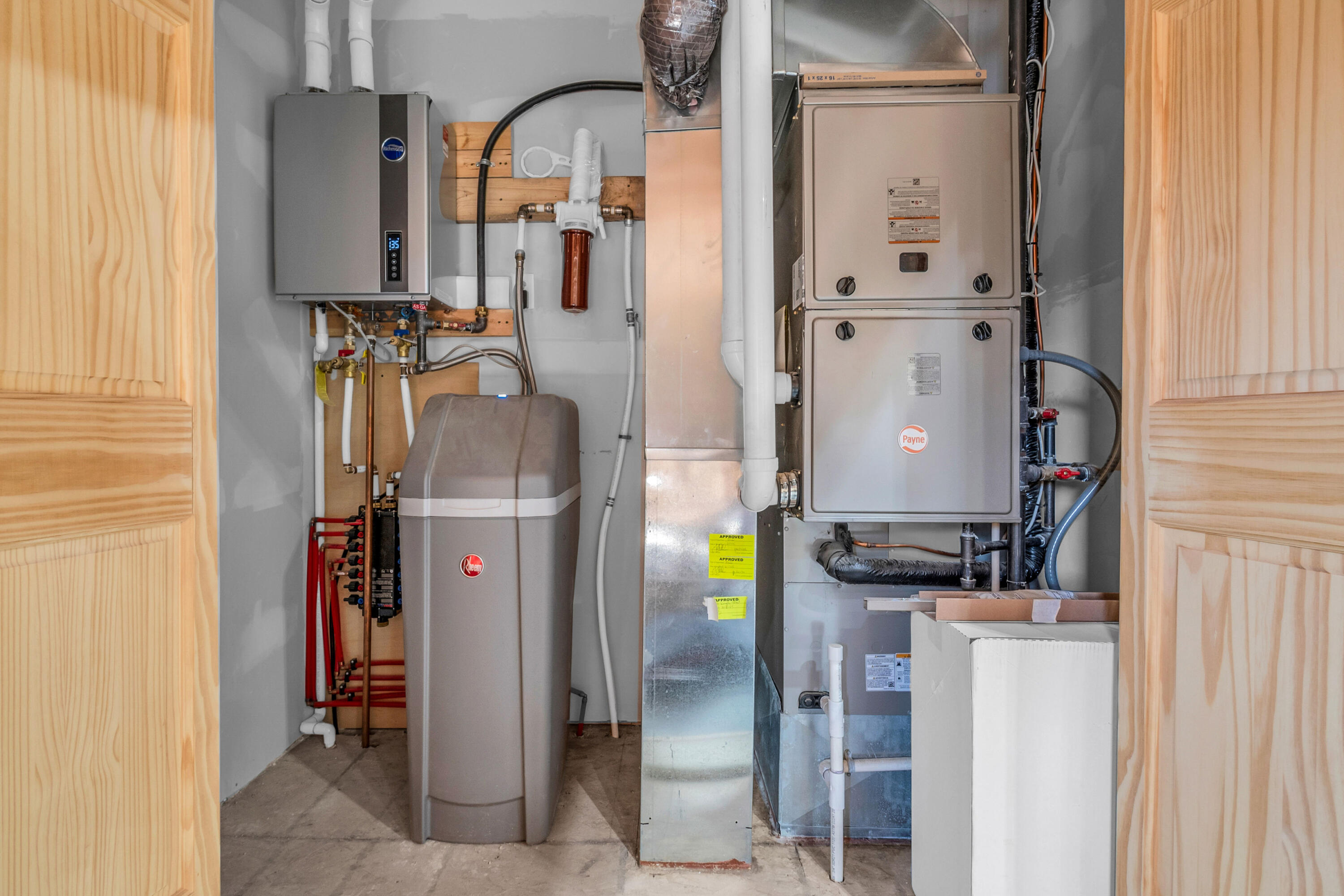 Quincy, Michigan, 49082, United States, 2 Bedrooms Bedrooms, ,3 BathroomsBathrooms,Residential,For Sale,1979767