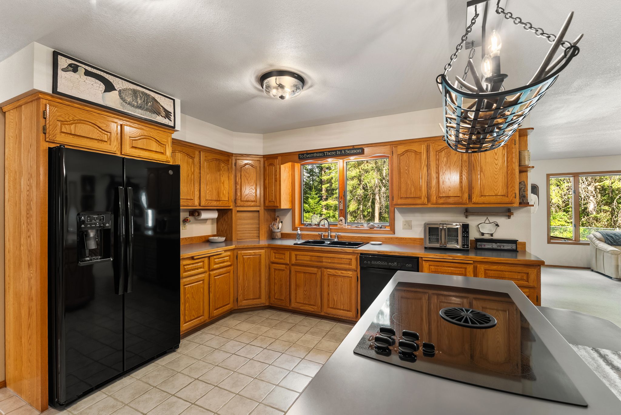 Sandpoint, Idaho, 83864, United States, 3 Bedrooms Bedrooms, ,3 BathroomsBathrooms,Residential,For Sale,1998118