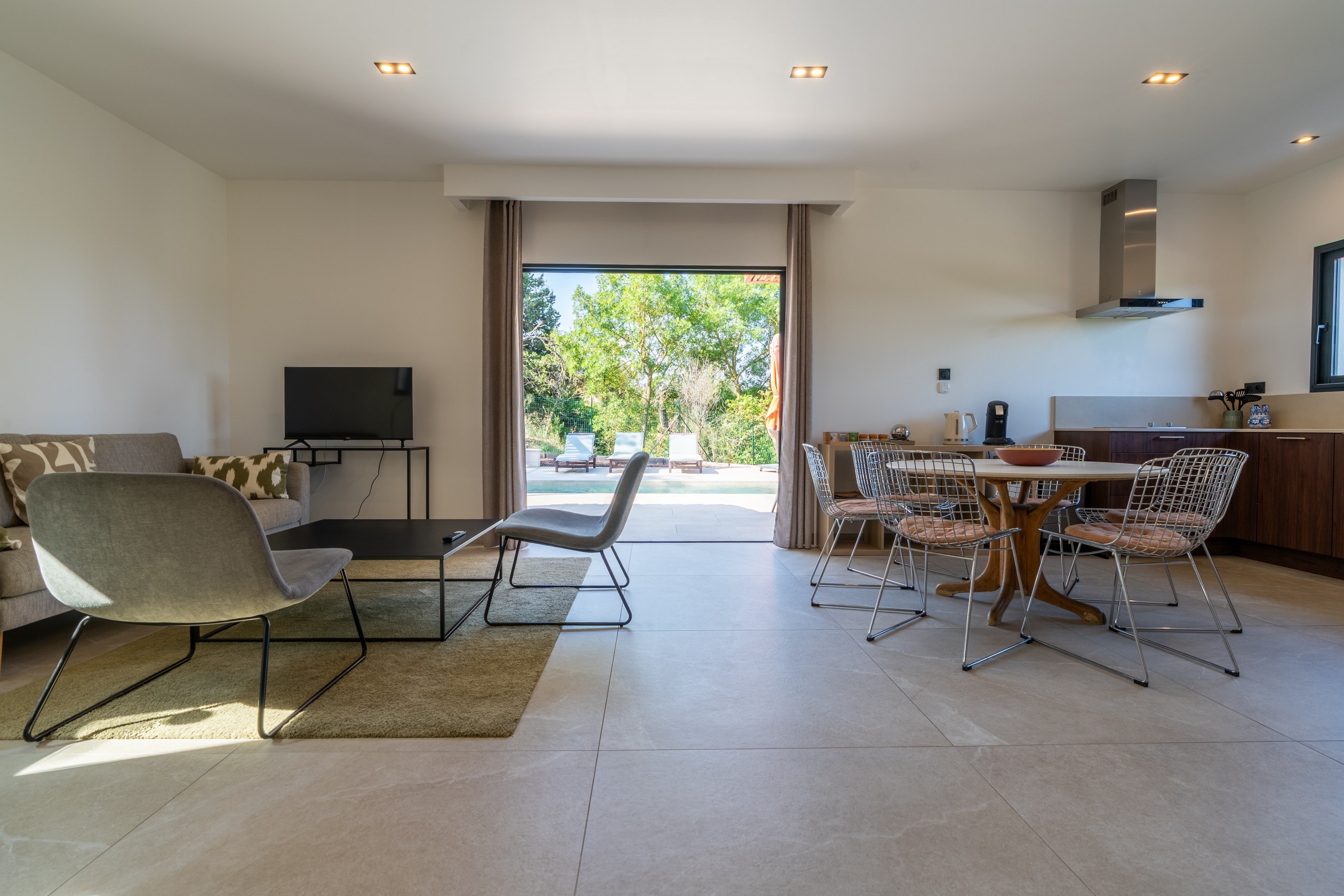  ELEGANT CONTEMPORARY VILLA WITH EXCEPTIONAL VIEWS OF THE Cité de Carcassonne - 物件實景