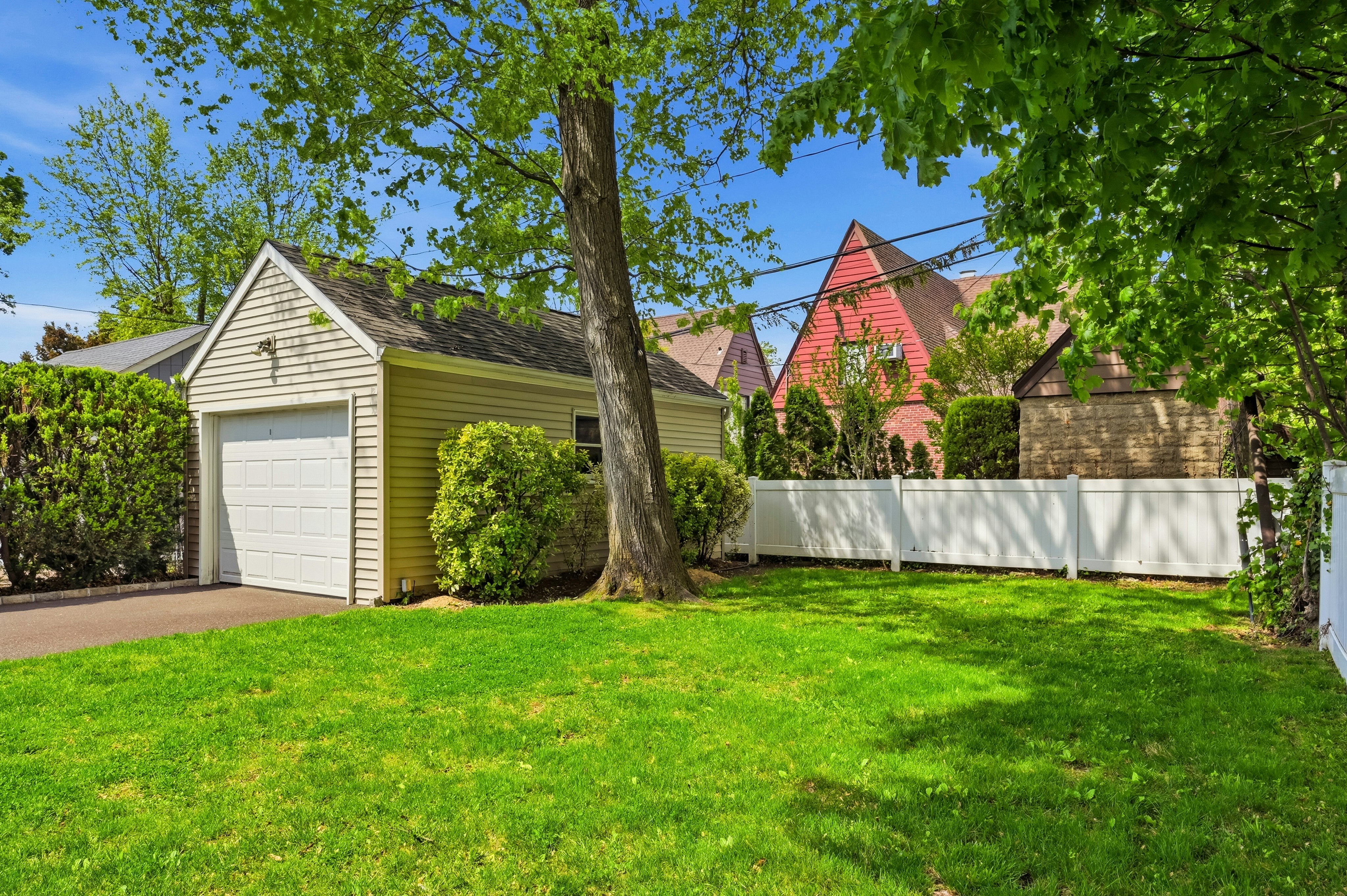  45 Locust Place, Manhasset, NY 11030 - 物件實景