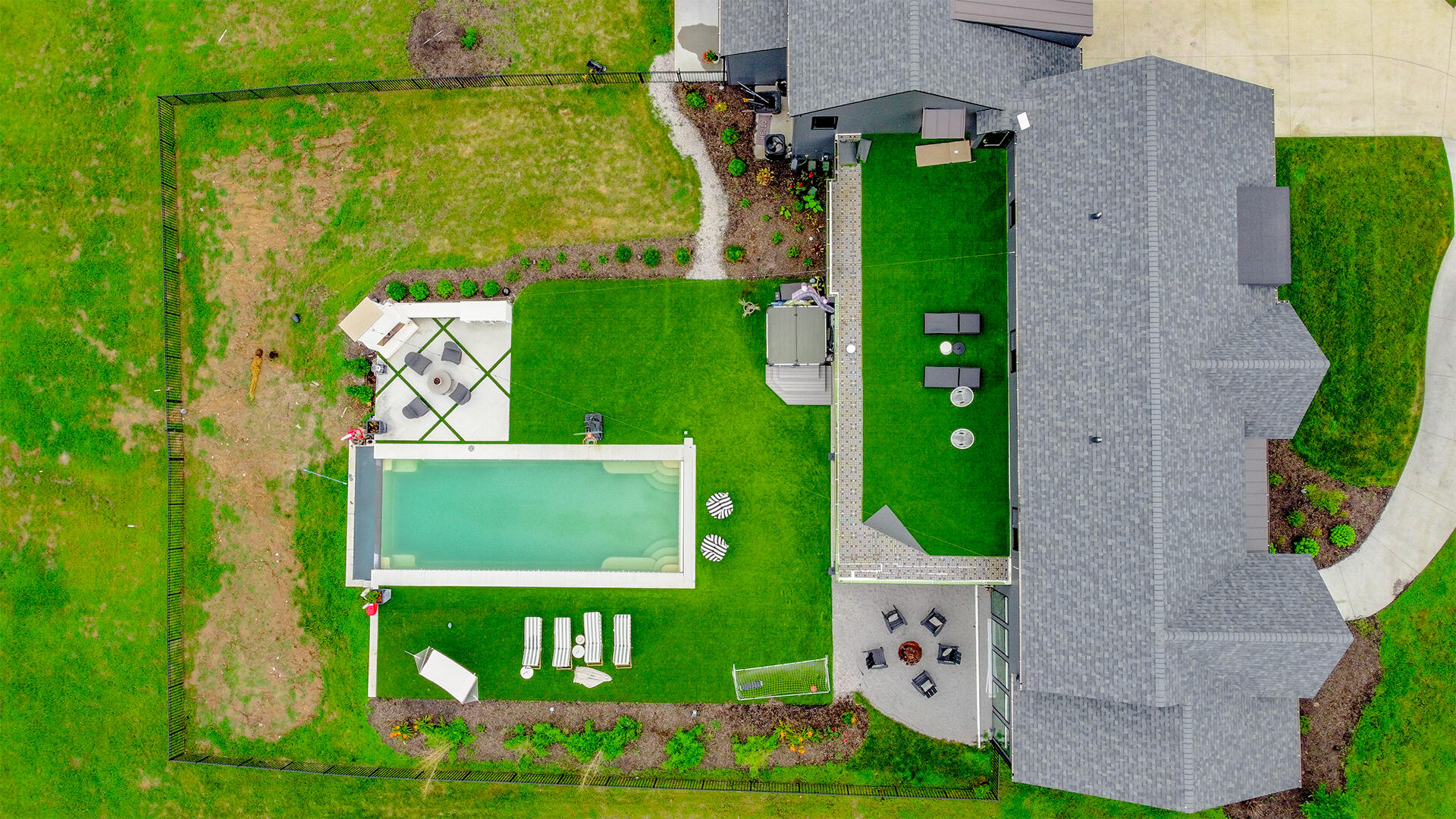 COLUMBIA, Missouri, 65202, United States, 5 Bedrooms Bedrooms, ,5 BathroomsBathrooms,Residential,For Sale,2019373