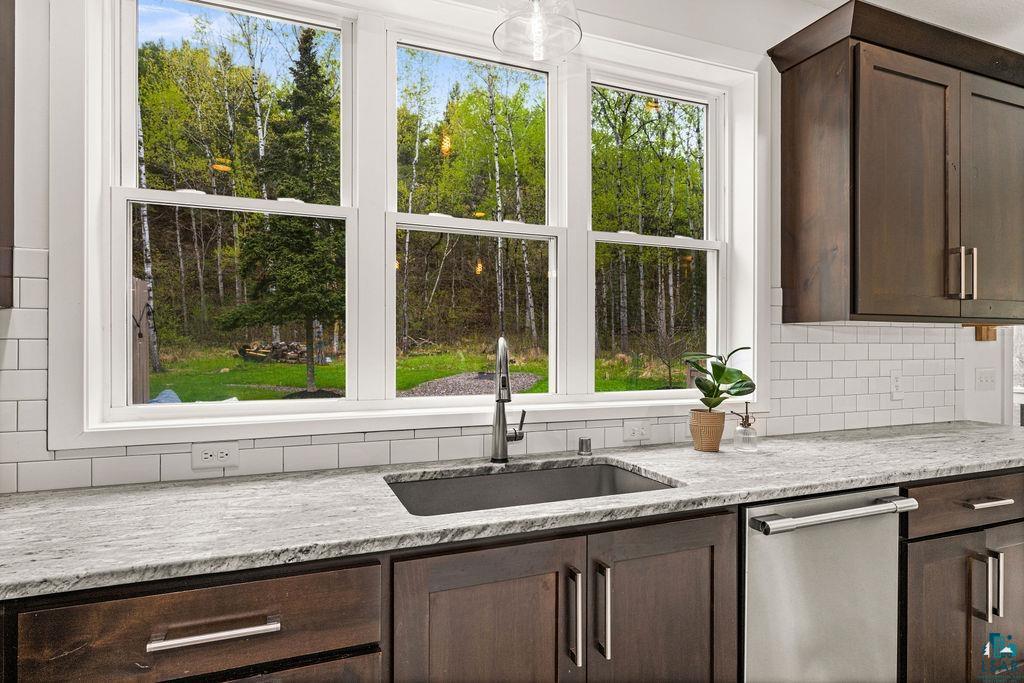 Duluth, Minnesota, 55804, United States, 4 Bedrooms Bedrooms, ,2 BathroomsBathrooms,Residential,For Sale,2048630
