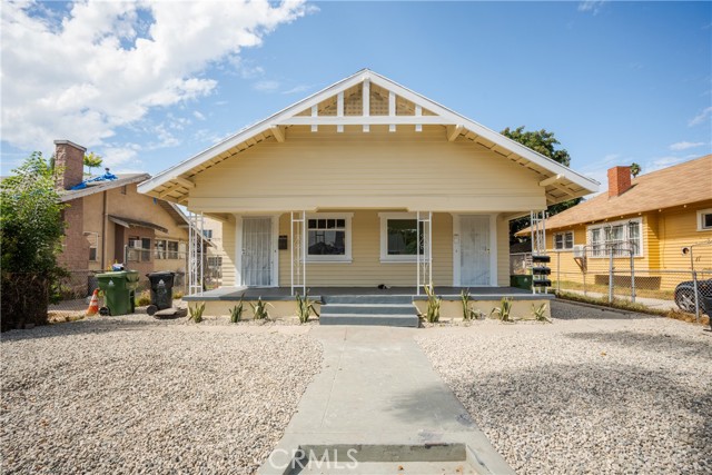 Los Angeles, California, 90062, United States, 7 Bedrooms Bedrooms, ,Residential,For Sale,1974171