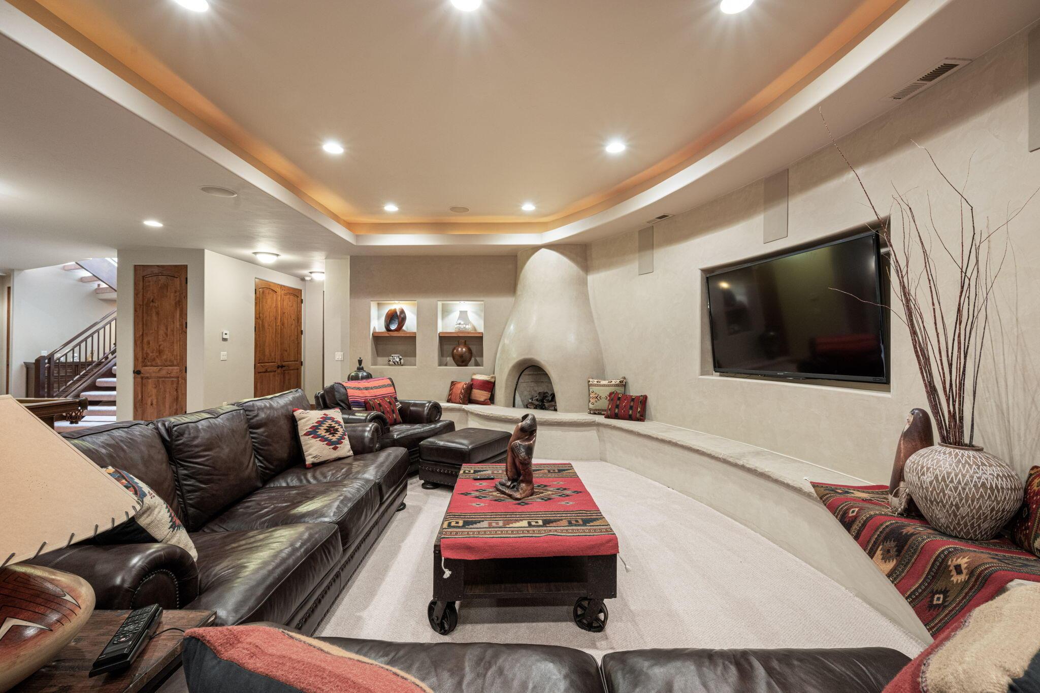St George, Utah, 84770, United States, 6 Bedrooms Bedrooms, ,7 BathroomsBathrooms,Residential,For Sale,2049159