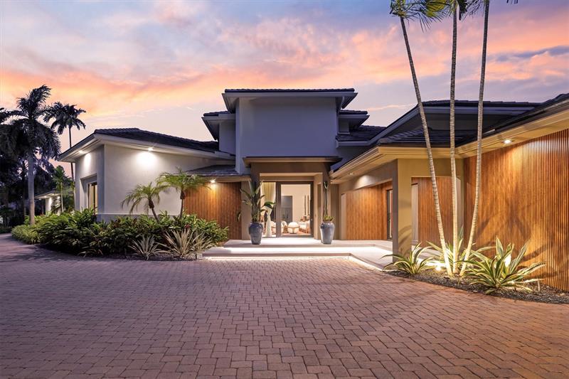Weston, Florida, 33331, United States, 7 Bedrooms Bedrooms, ,9 BathroomsBathrooms,Residential,For Sale,1946951