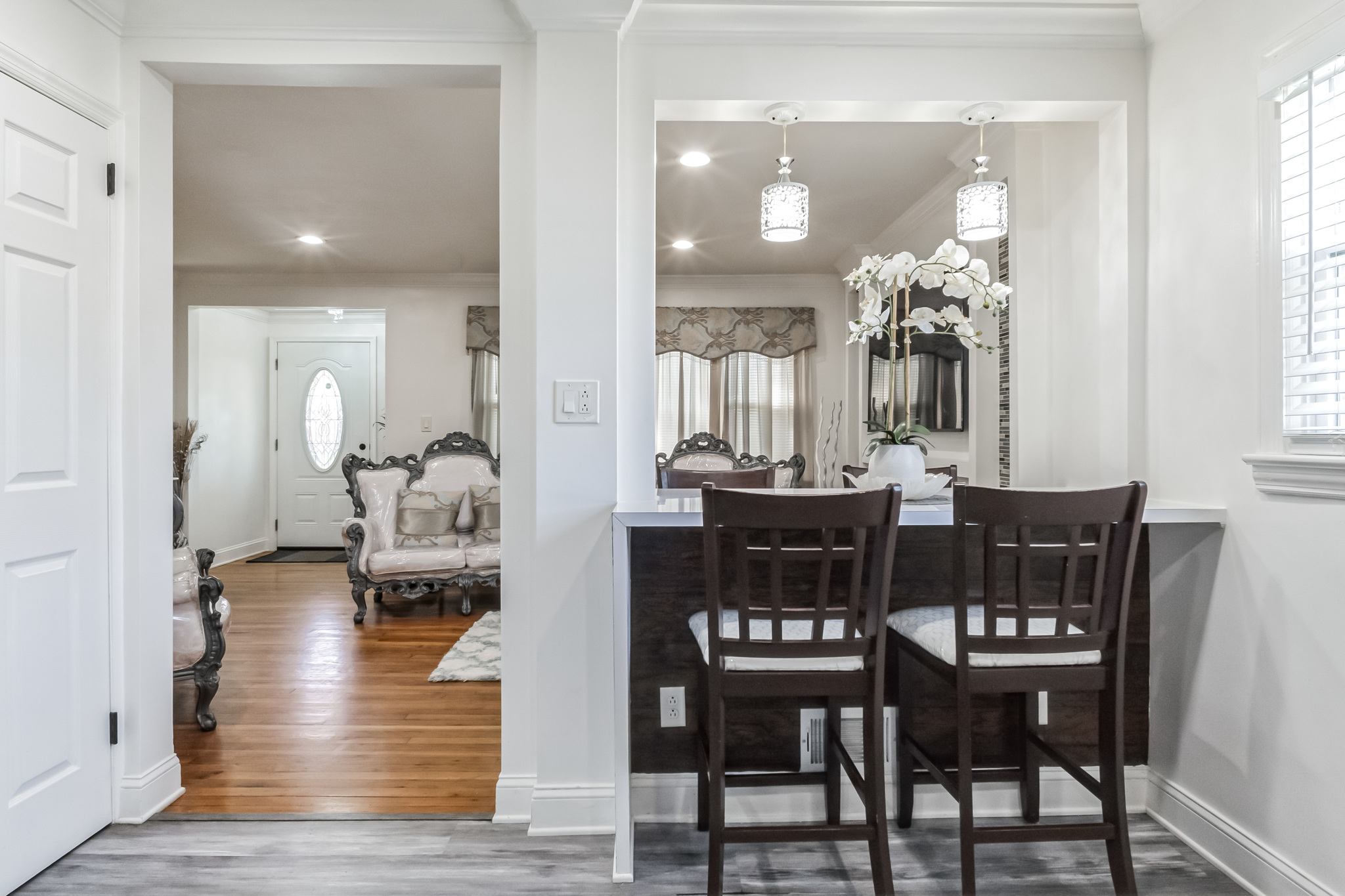 Elmwood Park, New Jersey, 07407, United States, 3 Bedrooms Bedrooms, ,2 BathroomsBathrooms,Residential,For Sale,1982757