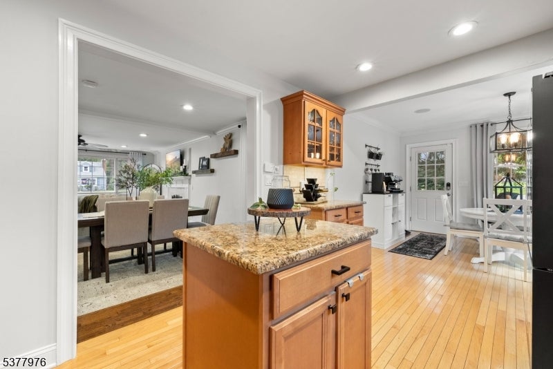 Randolph Twp., New Jersey, 07869, United States, 3 Bedrooms Bedrooms, ,2 BathroomsBathrooms,Residential,For Sale,1944786