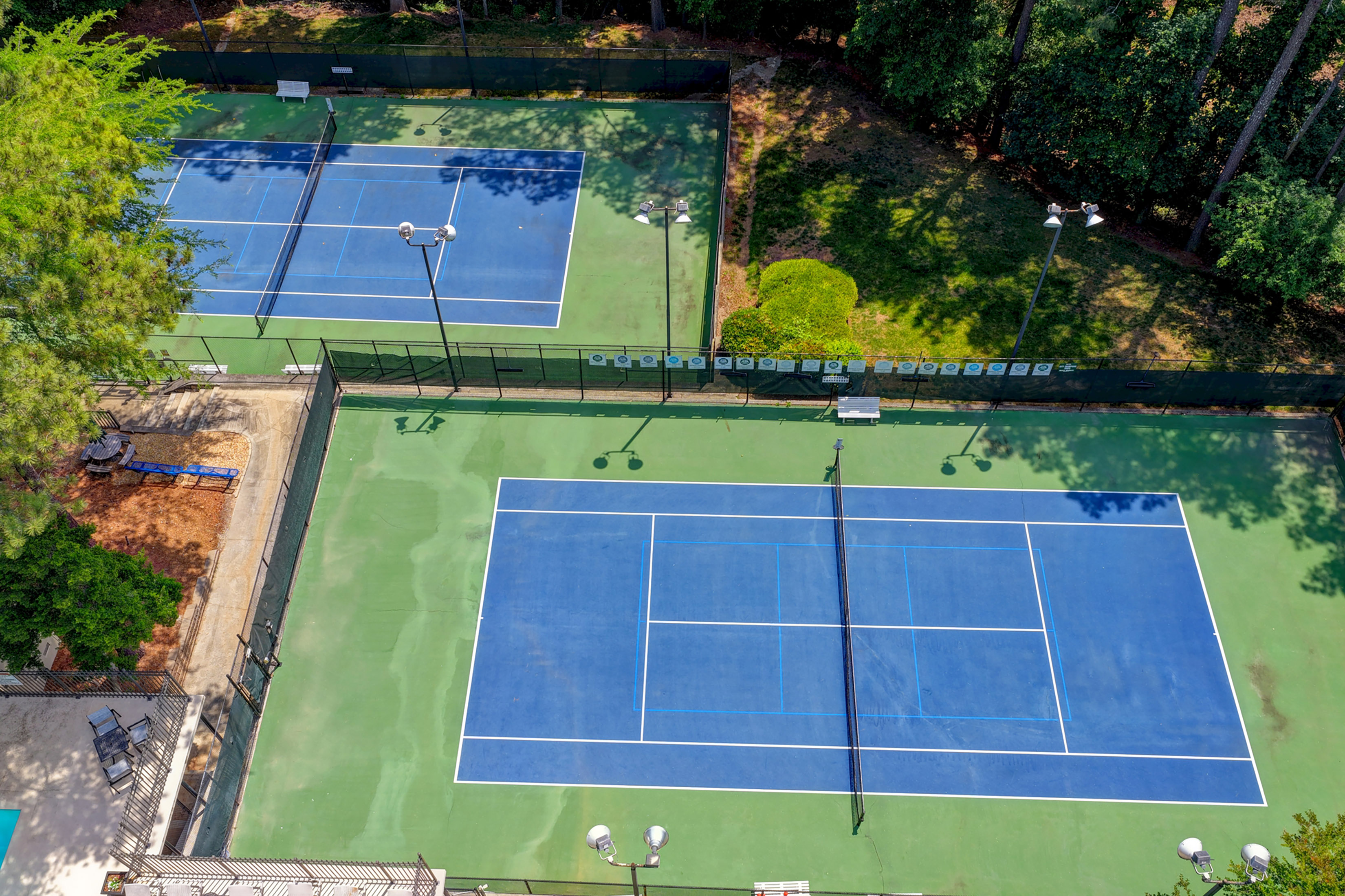  Charming Home Located In A Sought-After Swim And Tennis Community - 物件實景