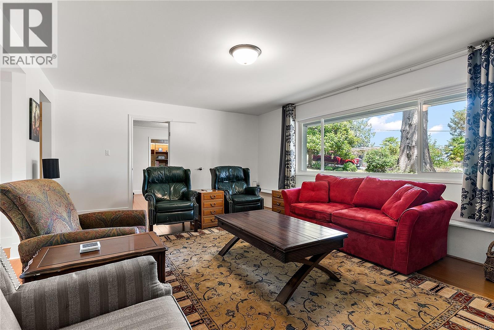 NORTH SAANICH, British Columbia, V8L 5J4, CA, 5 Bedrooms Bedrooms, ,3 BathroomsBathrooms,Residential,For Sale,1949643