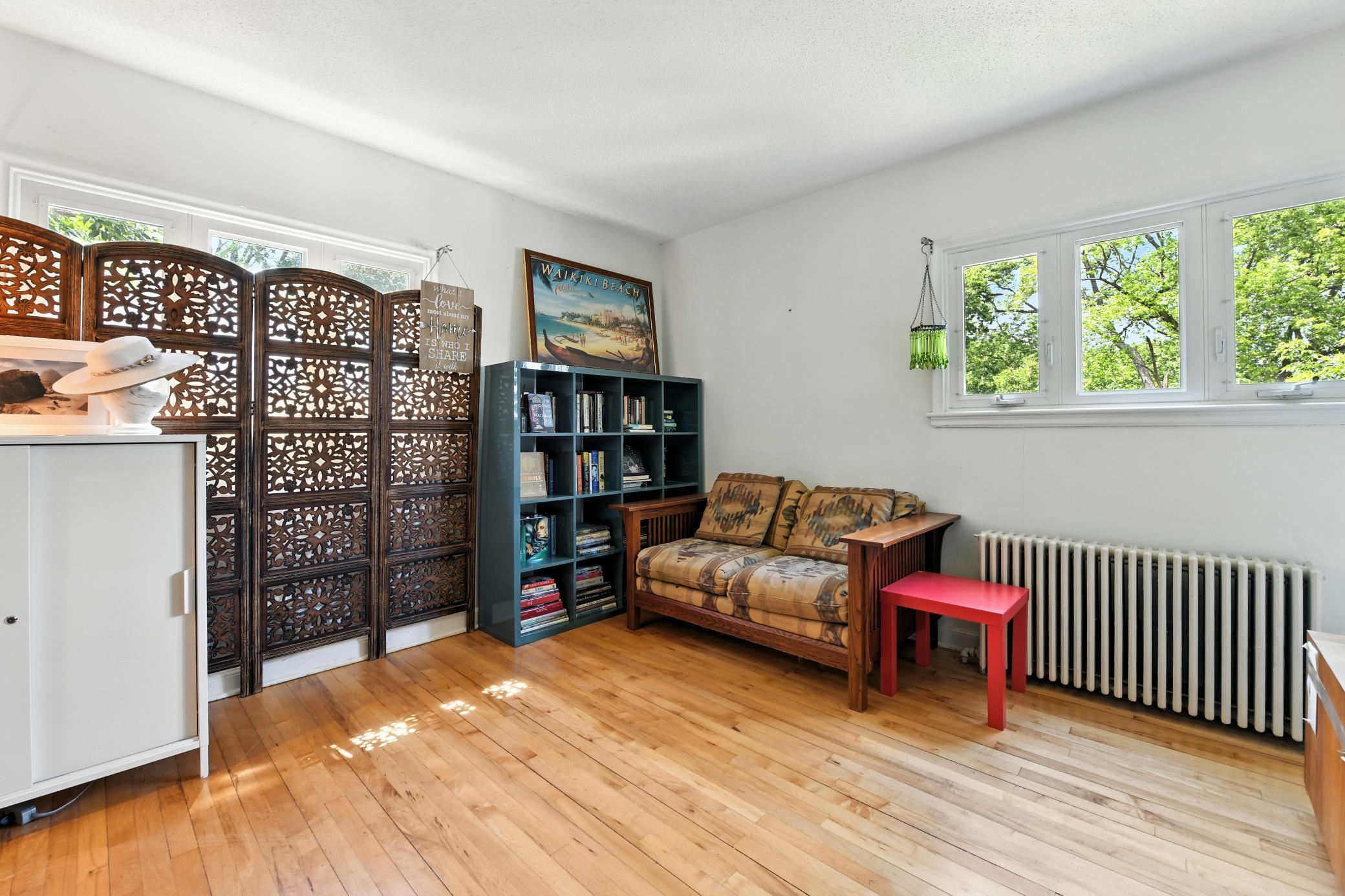 Minneapolis, Minnesota, 55405, United States, 4 Bedrooms Bedrooms, ,1 BathroomBathrooms,Residential,For Sale,1905898