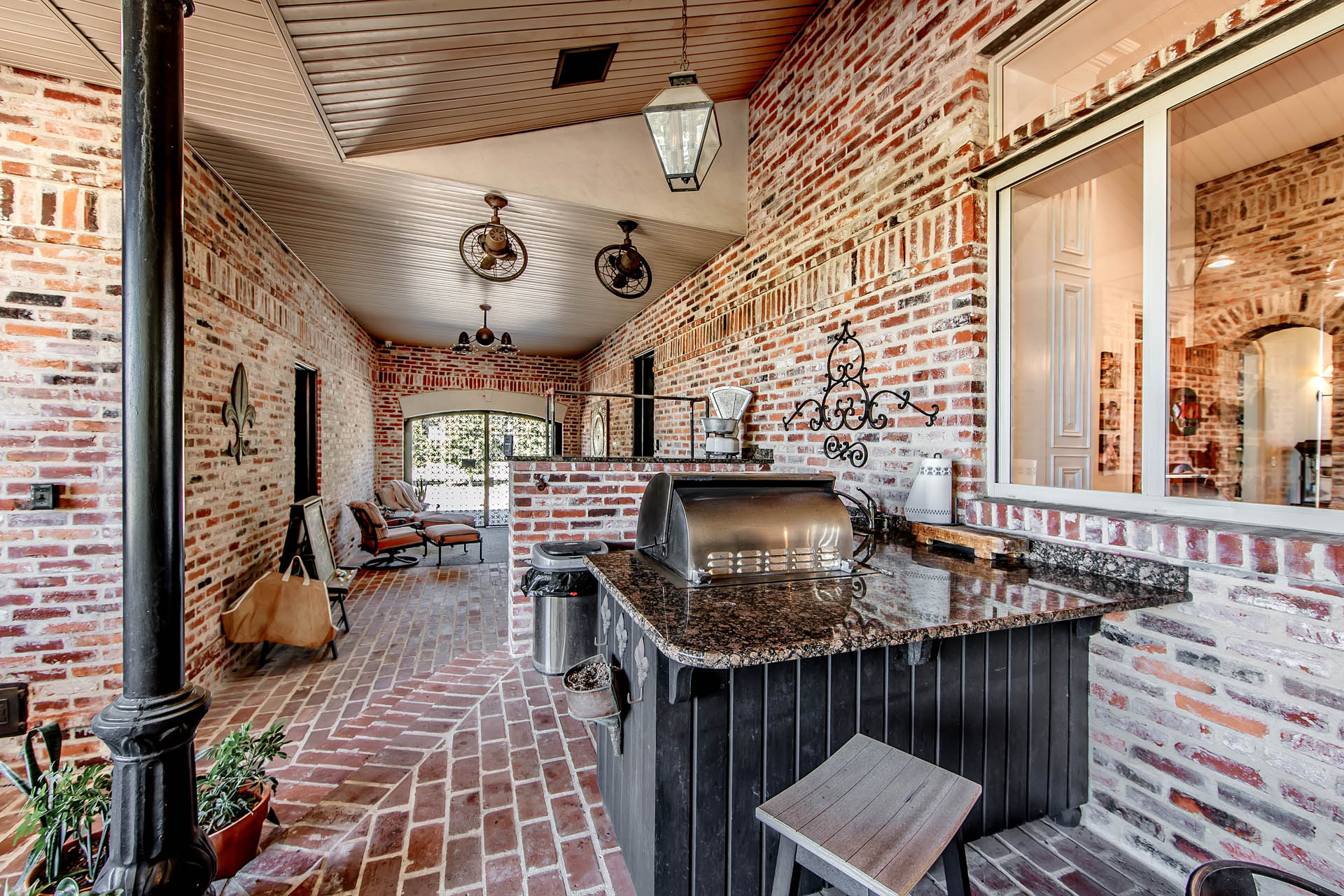 Houma, Louisiana, 70360, United States, 3 Bedrooms Bedrooms, ,4 BathroomsBathrooms,Residential,For Sale,2000974