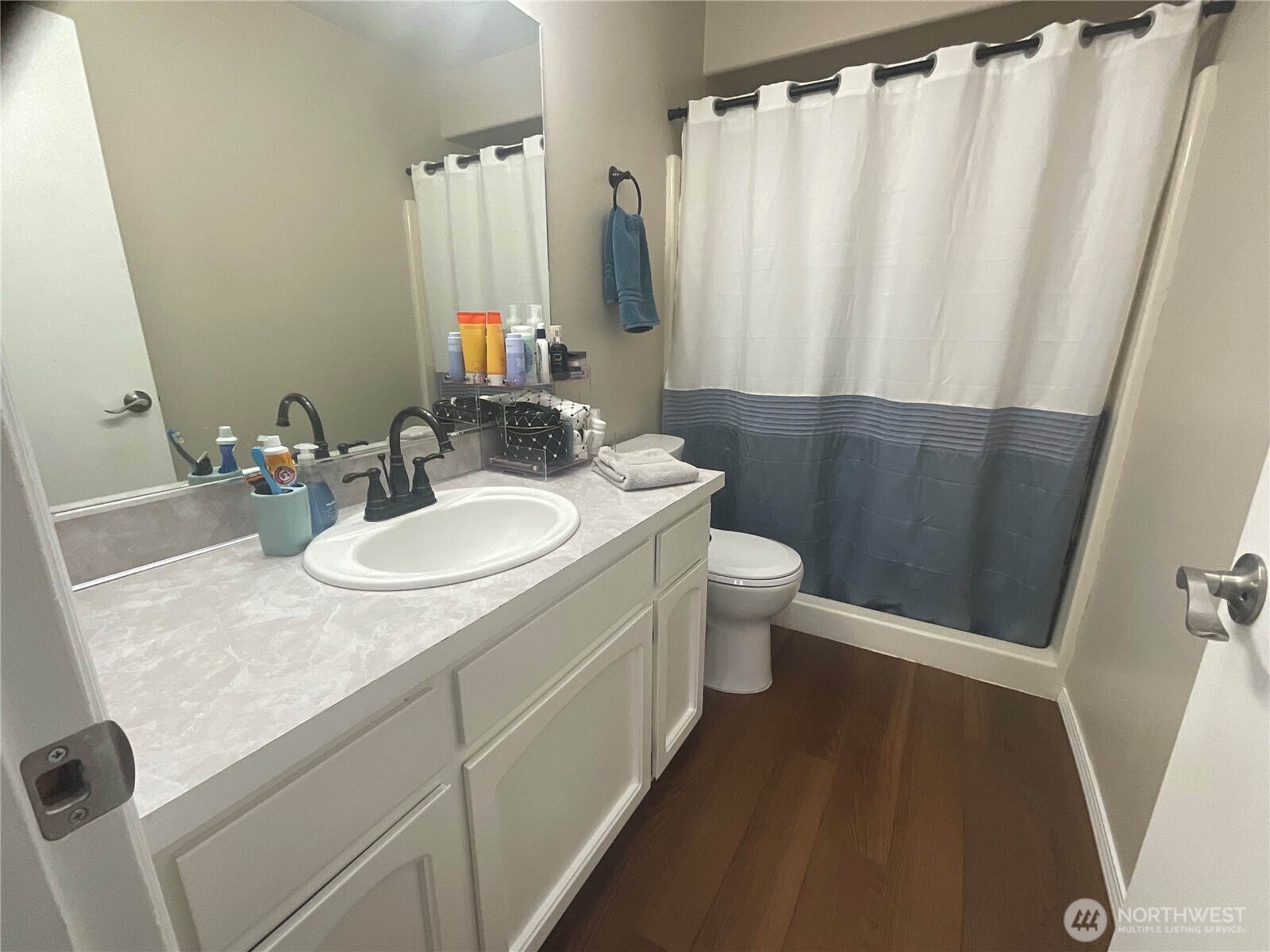 Oak Harbor, Washington, 98277, United States, 3 Bedrooms Bedrooms, ,2 BathroomsBathrooms,Residential,For Sale,2003169