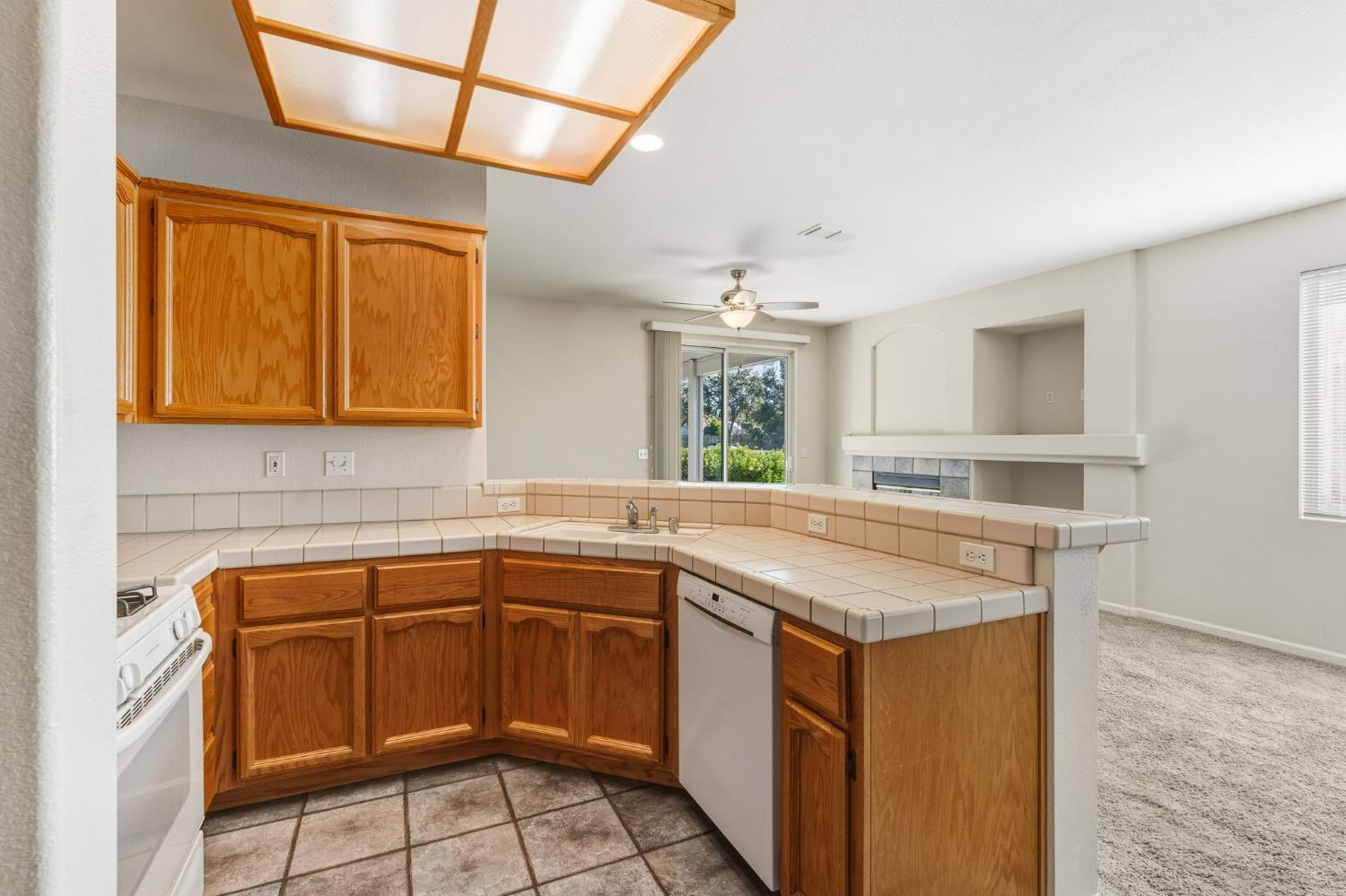 Citrus Heights, California, 95621, United States, 3 Bedrooms Bedrooms, ,2 BathroomsBathrooms,Residential,For Sale,1995433