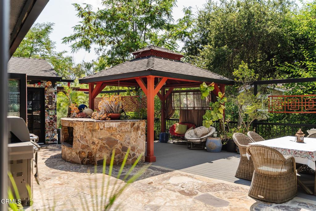 La Canada Flintridge, California, 91011, United States, 4 Bedrooms Bedrooms, ,3 BathroomsBathrooms,Residential,For Sale,1885342