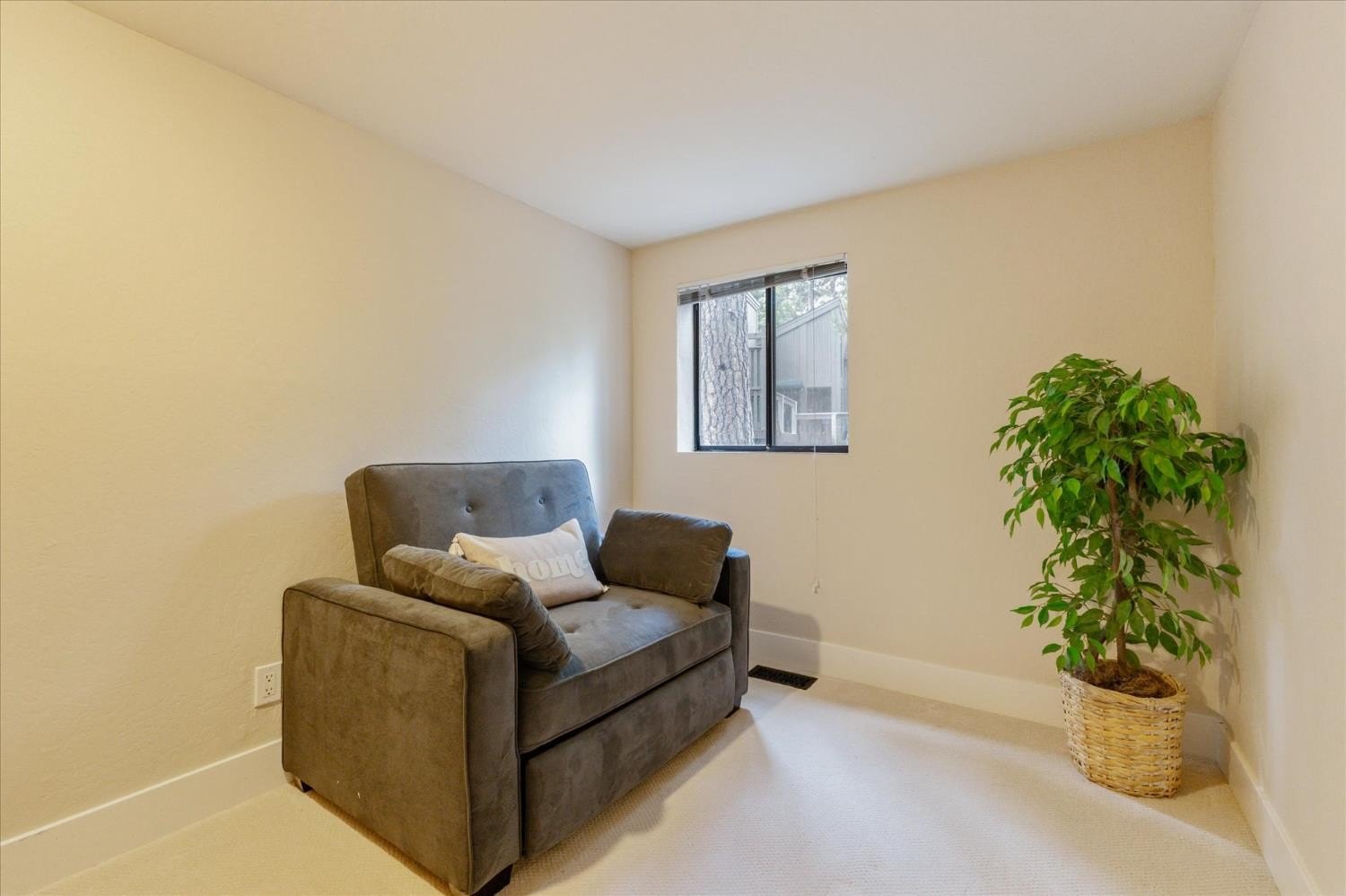 Murphys, California, 95247, United States, 4 Bedrooms Bedrooms, ,3 BathroomsBathrooms,Residential,For Sale,1981649