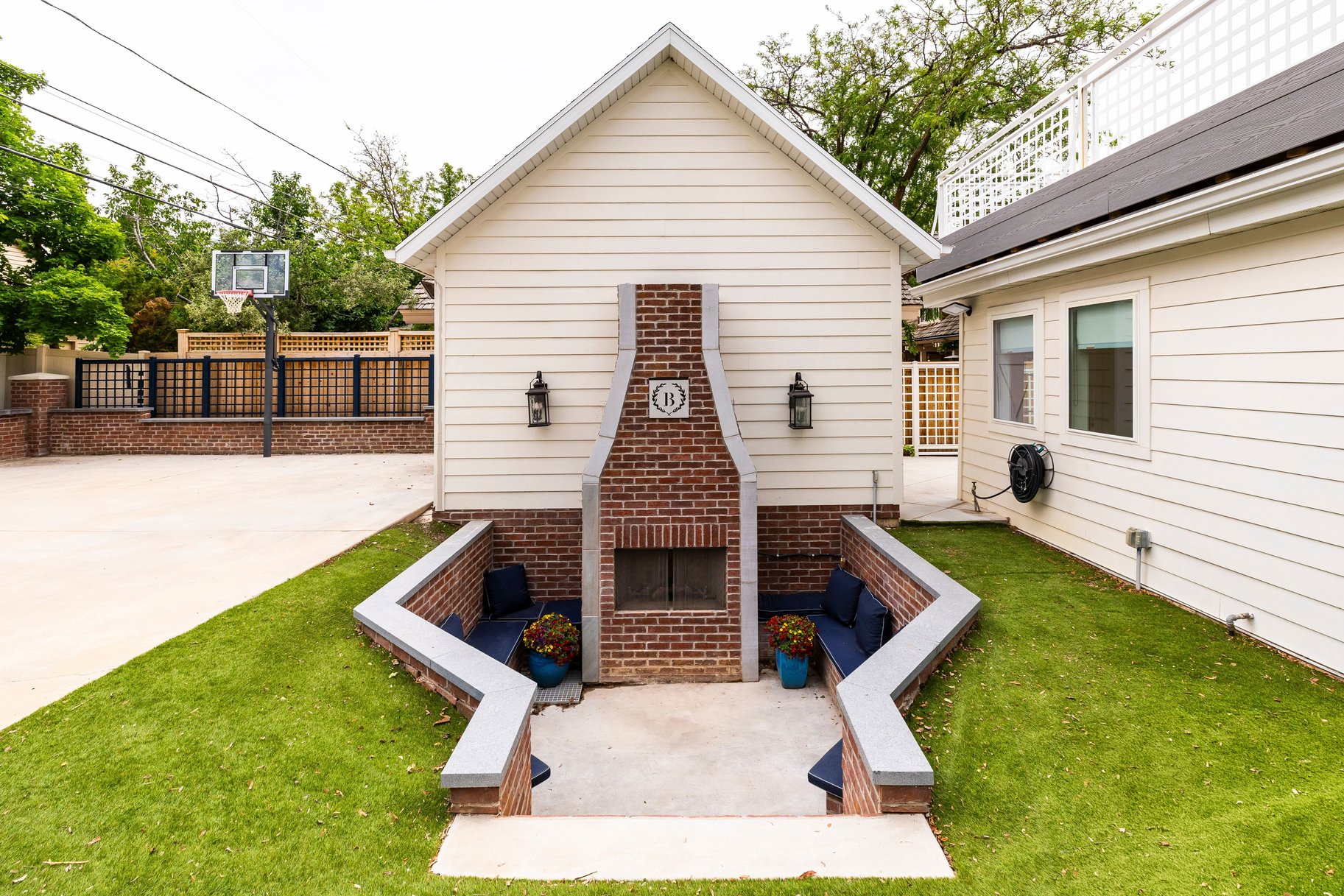  Renovated Country Club Home Designed for Entertaining and Everyday Living - 物件實景