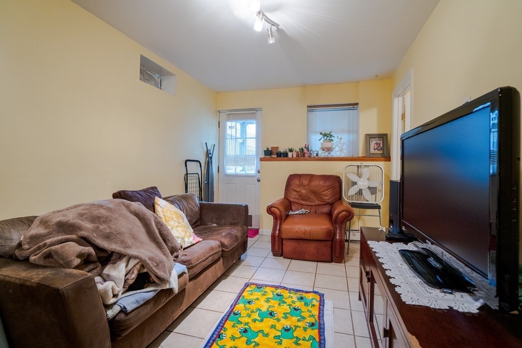 279 Chelsea St Street, Boston, Massachusetts, 02128, United States, 9 Bedrooms Bedrooms, ,3 BathroomsBathrooms,Residential,For Sale,279 Chelsea St Street,1009845
