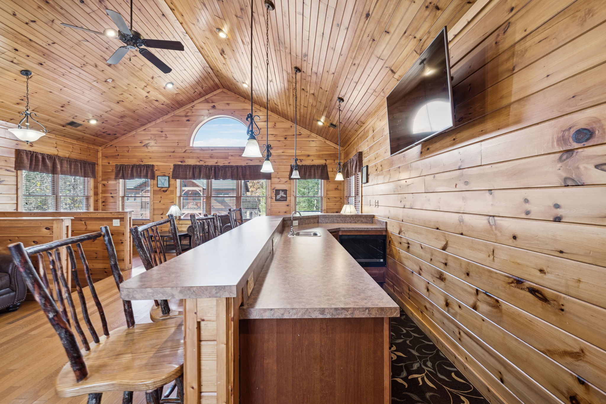 Gatlinburg, Tennessee, 37738, United States, 9 Bedrooms Bedrooms, ,9 BathroomsBathrooms,Residential,For Sale,1996380