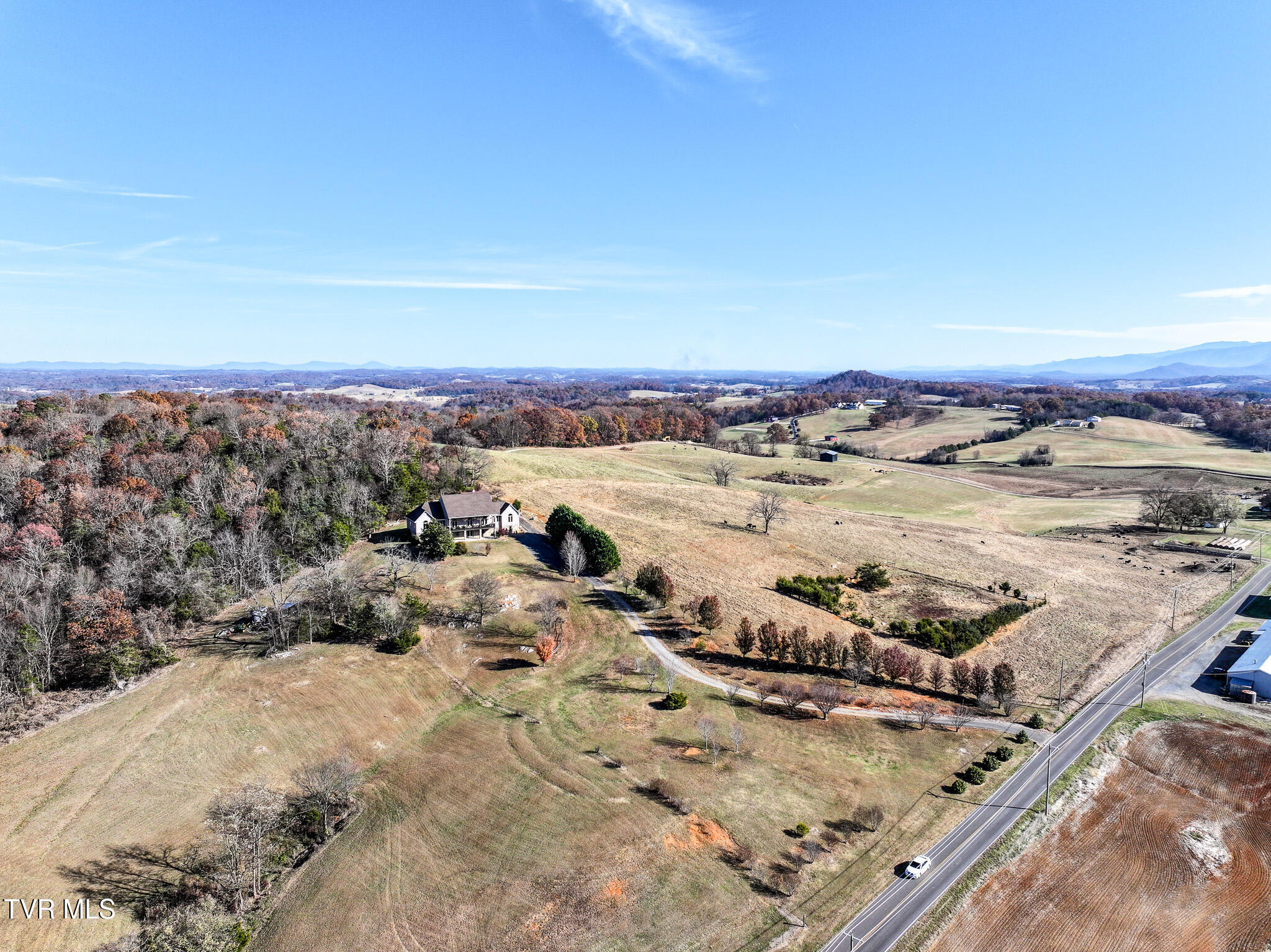 Parrottsville, Tennessee, 37843, United States, 5 Bedrooms Bedrooms, ,4 BathroomsBathrooms,Residential,For Sale,2005757