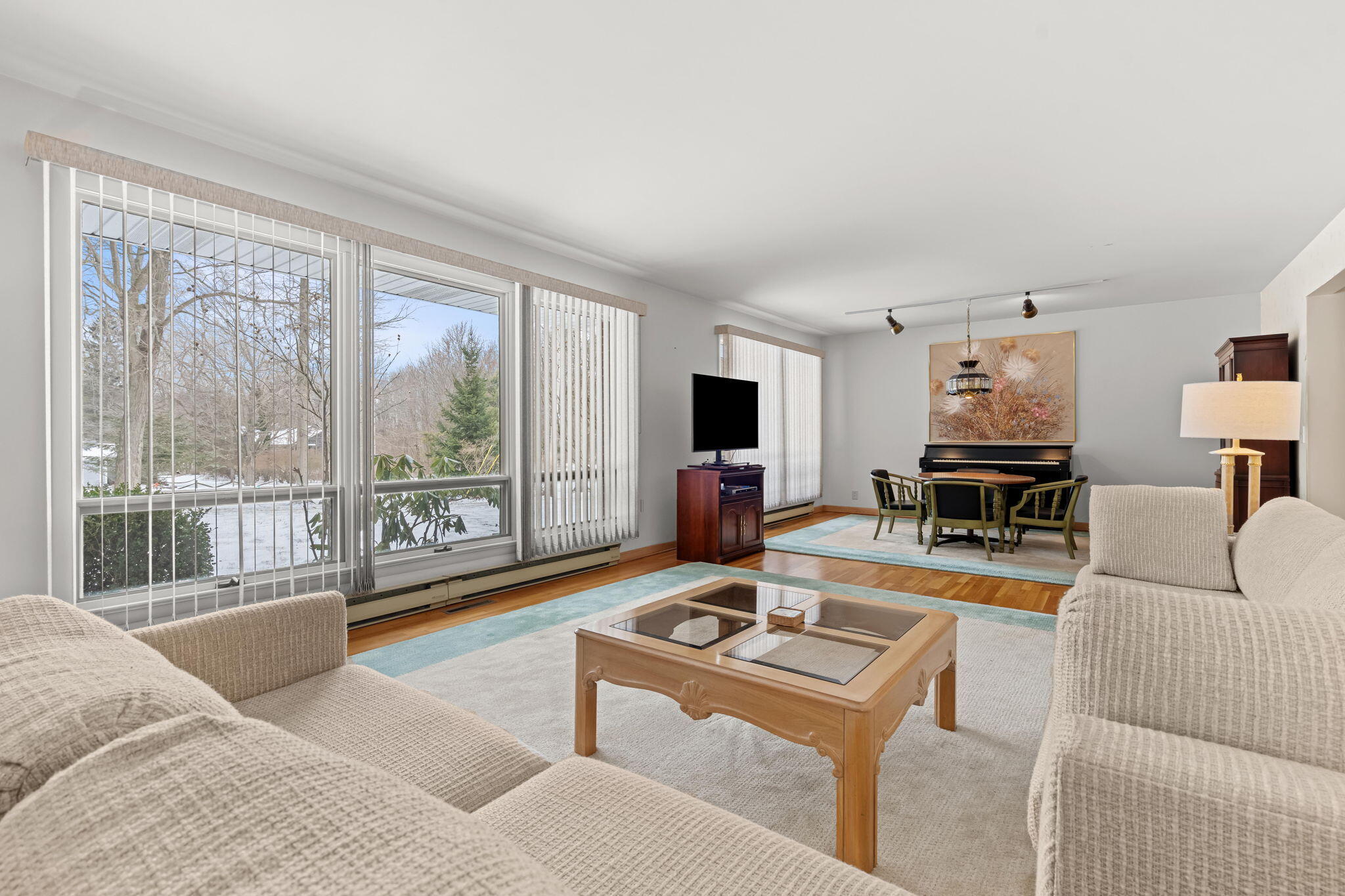 Fennville, Michigan, 49408, United States, 3 Bedrooms Bedrooms, ,2 BathroomsBathrooms,Residential,For Sale,2027985