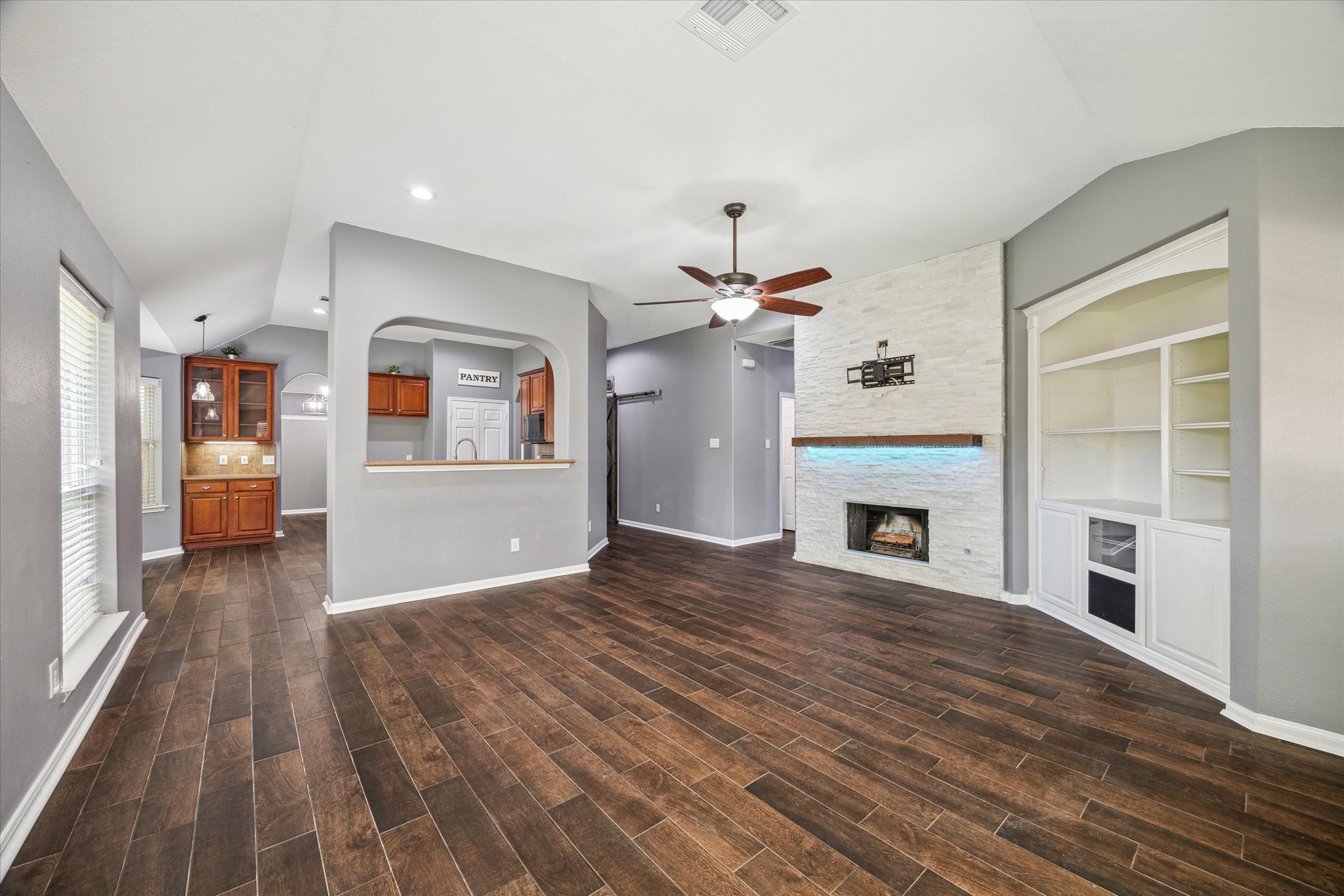  20910 Sandy Briar Court - 物件實景