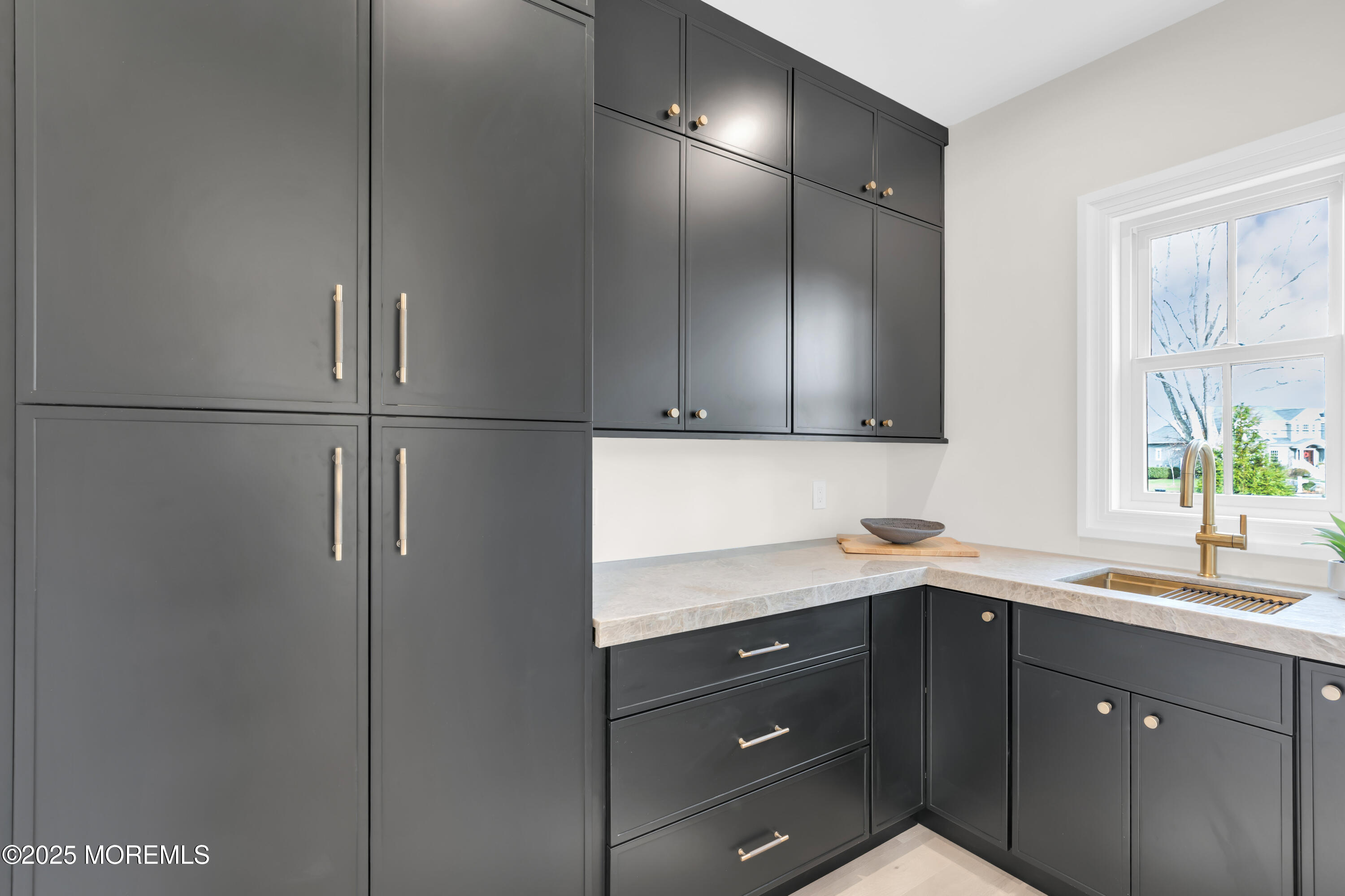 Little Silver, New Jersey, 07739, United States, 5 Bedrooms Bedrooms, ,5 BathroomsBathrooms,Residential,For Sale,2005340