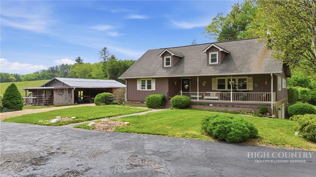 Spruce Pine, North Carolina, 28777, United States, 4 Bedrooms Bedrooms, ,2 BathroomsBathrooms,Residential,For Sale,2045160