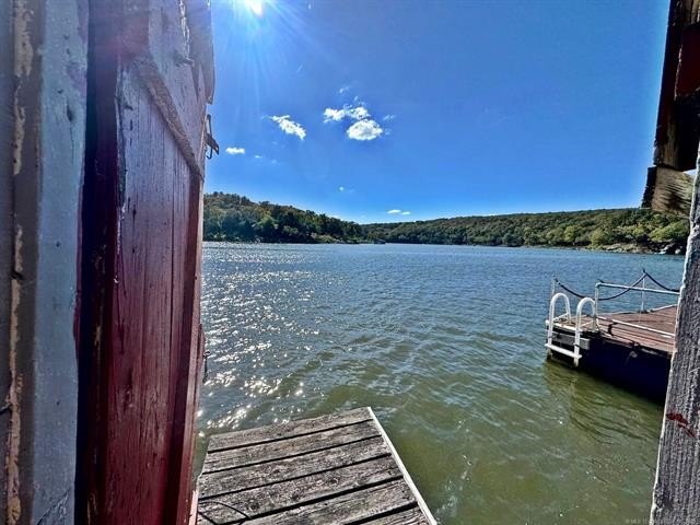 Hulbert, Oklahoma, 74441, United States, 3 Bedrooms Bedrooms, ,2 BathroomsBathrooms,Residential,For Sale,1976357