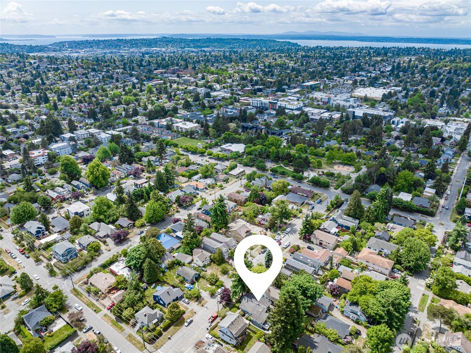 SEATTLE, Washington, 98103, United States, 4 Bedrooms Bedrooms, ,2 BathroomsBathrooms,Residential,For Sale,1874461