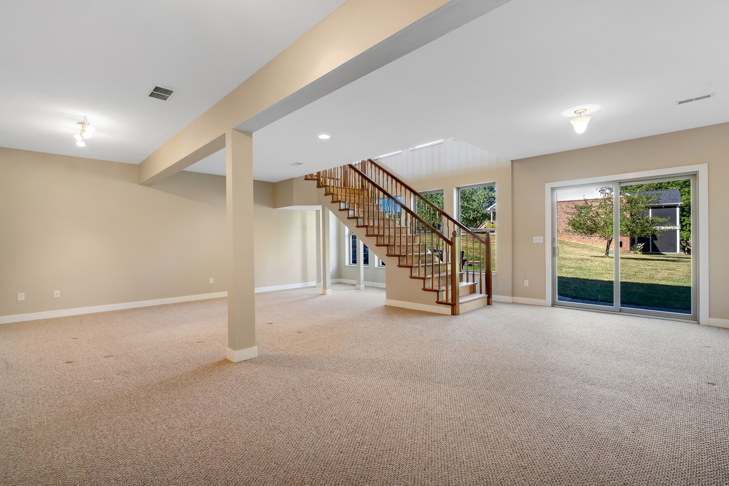 Waterloo, Illinois, 62298, United States, 5 Bedrooms Bedrooms, ,4 BathroomsBathrooms,Residential,For Sale,1978838