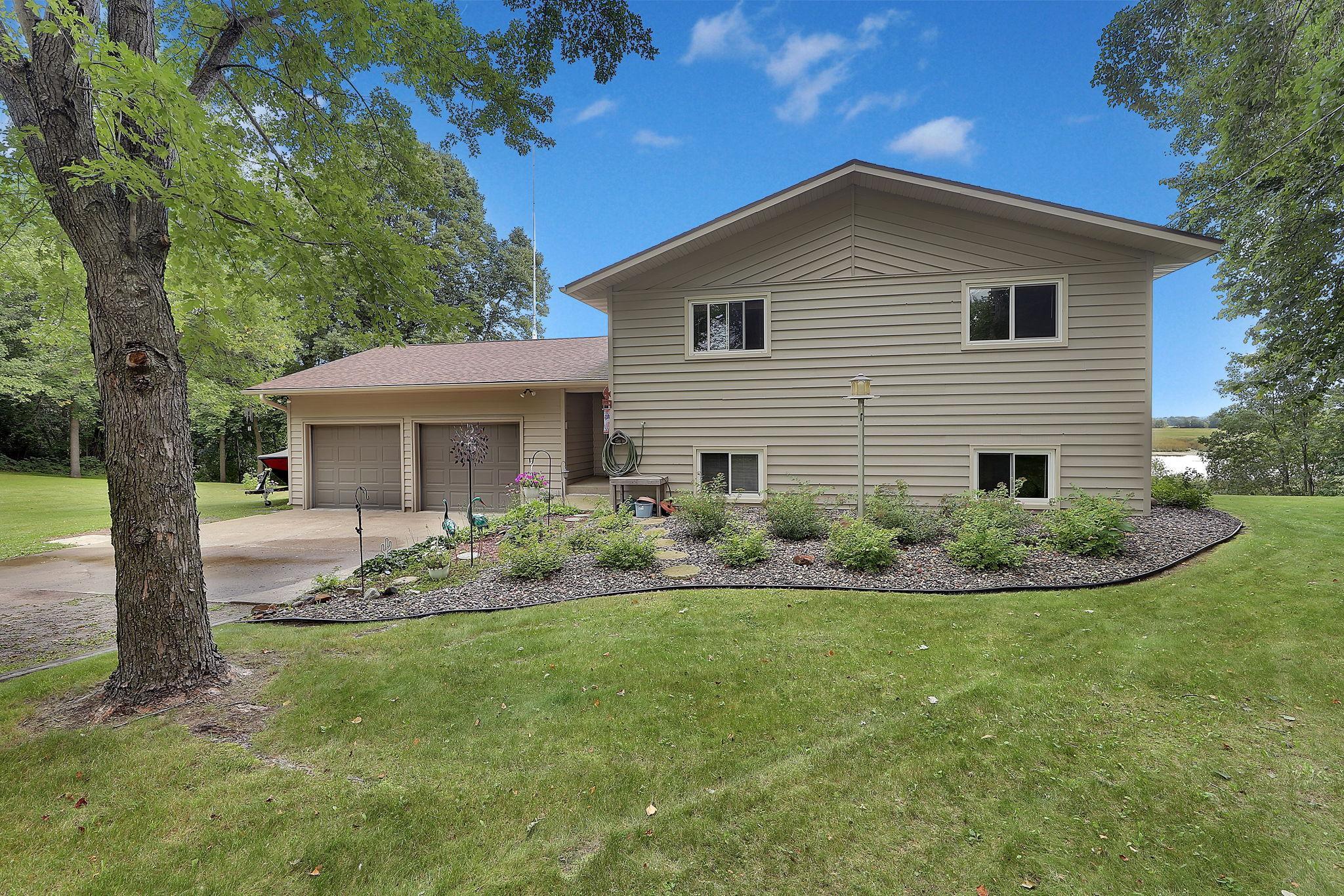 Avon Twp, Minnesota, 56307, United States, 4 Bedrooms Bedrooms, ,1 BathroomBathrooms,Residential,For Sale,1934692