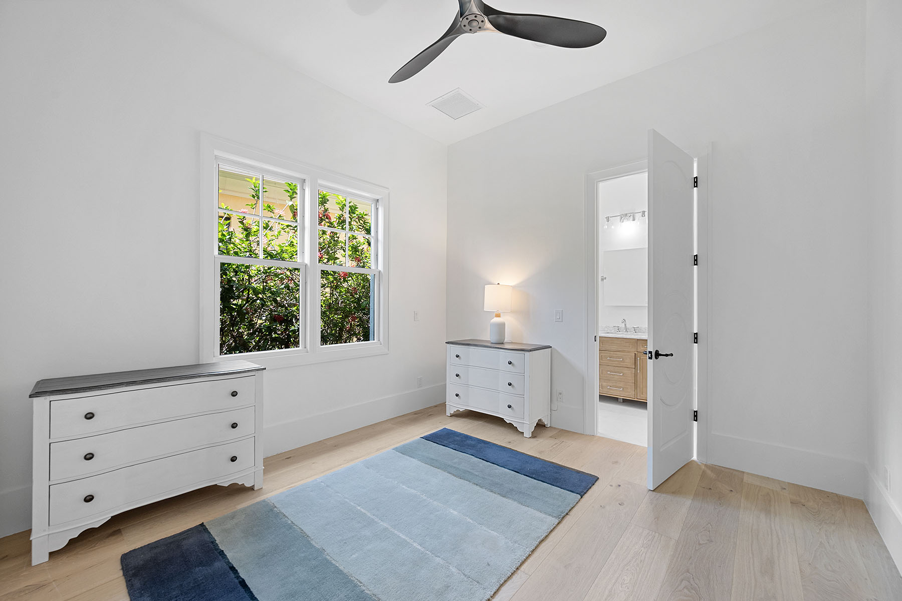  TIBURON - NORMAN ESTATES - 物件實景