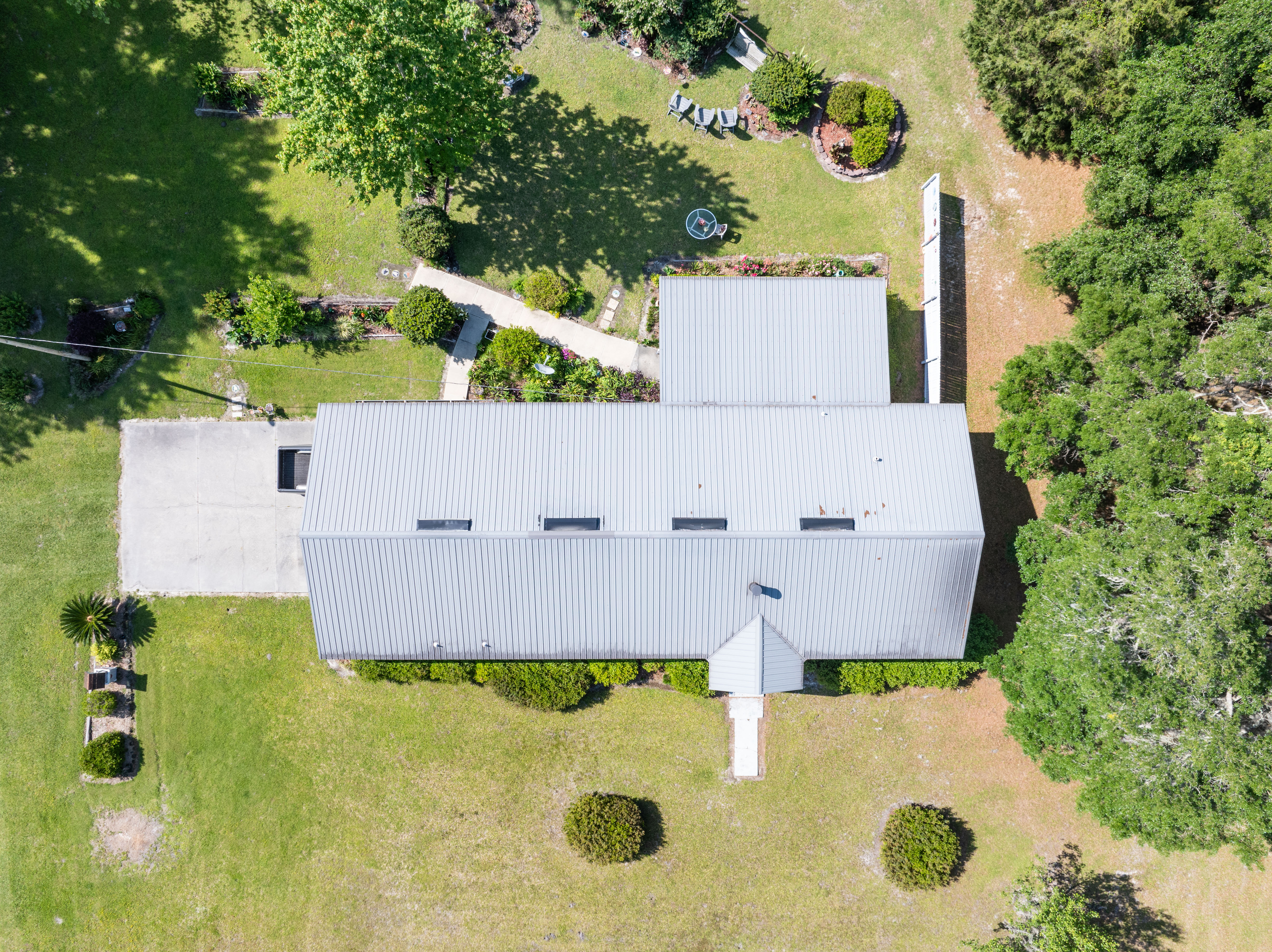 Lake City, Florida, 32025, United States, 3 Bedrooms Bedrooms, ,2 BathroomsBathrooms,Residential,For Sale,1737016