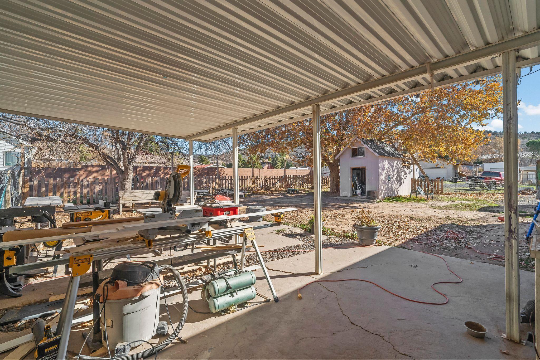 St George, Utah, 84770, United States, 6 Bedrooms Bedrooms, ,3 BathroomsBathrooms,Residential,For Sale,2005357