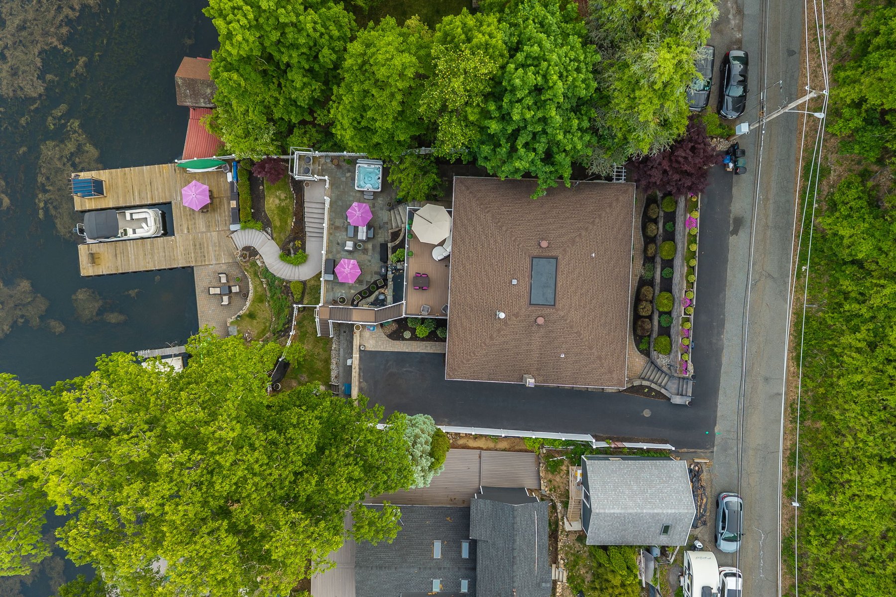  Perfect Combination of Comfort Charm and a Waterfront Lifestyle - 物件實景
