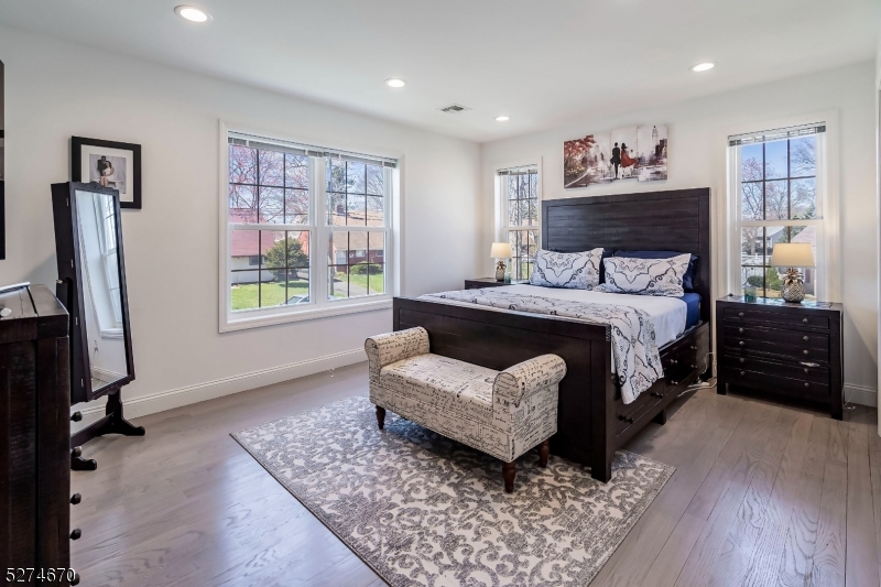 Rahway City, New Jersey, 07065, United States, 4 Bedrooms Bedrooms, ,2 BathroomsBathrooms,Residential,For Sale,1892652