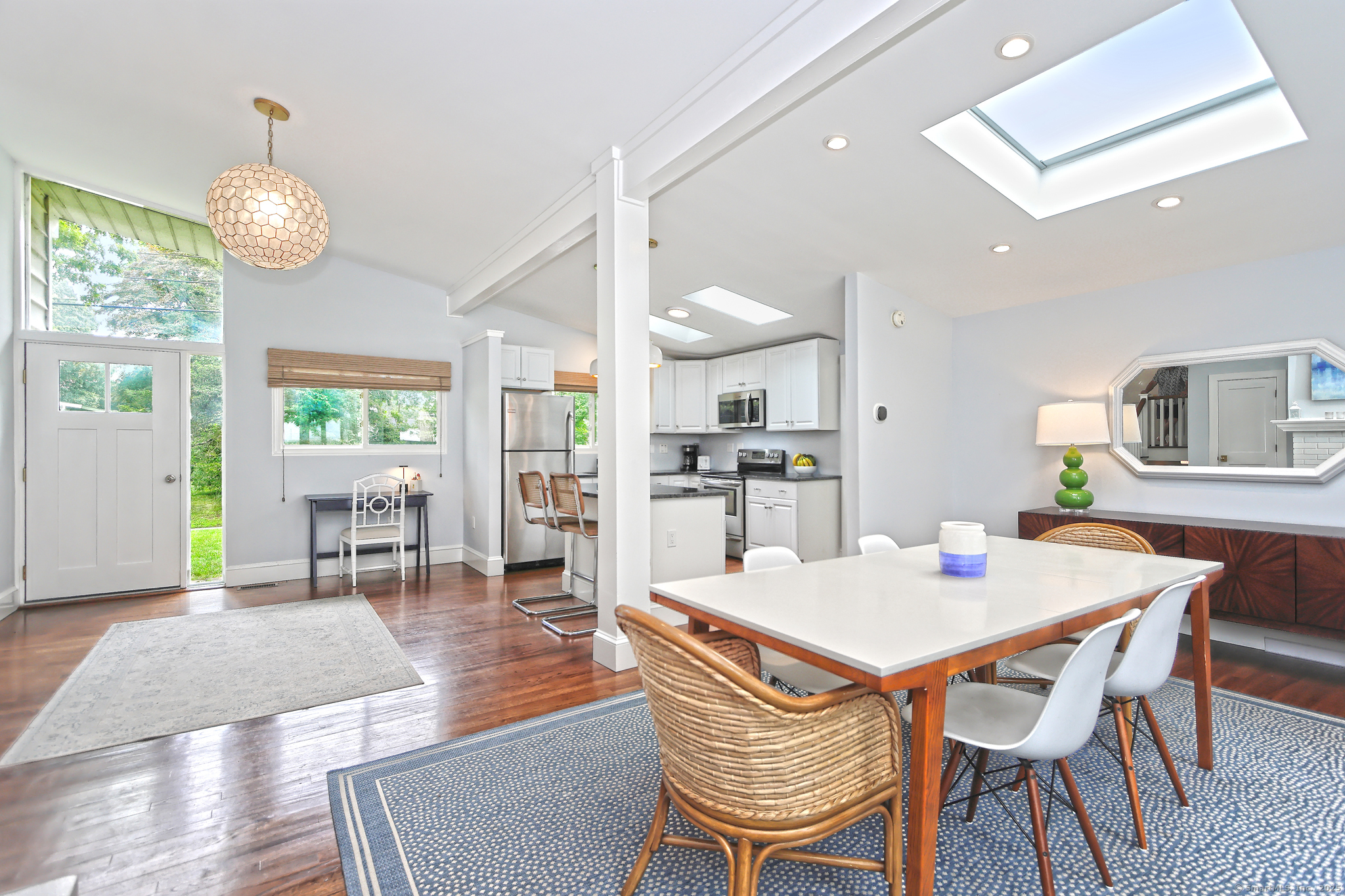 Old Saybrook, Connecticut, 06475, United States, 3 Bedrooms Bedrooms, ,2 BathroomsBathrooms,Residential,For Sale,1882738