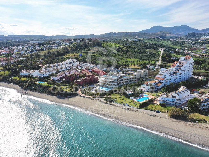 Estepona, Andalusia, ES, 3 Bedrooms Bedrooms, ,3 BathroomsBathrooms,Residential,For Sale,1827204