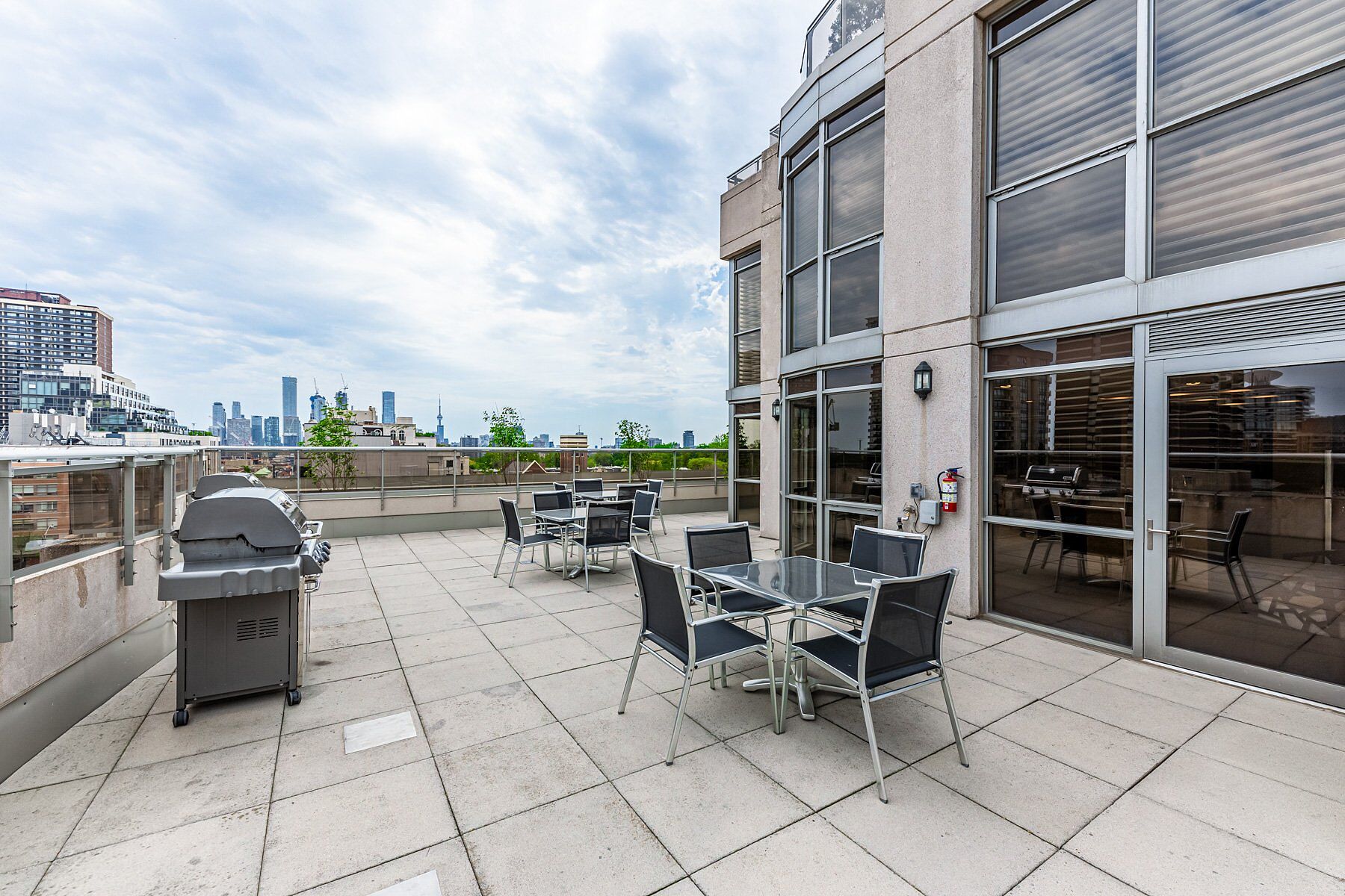  The Clairmont - 物件實景