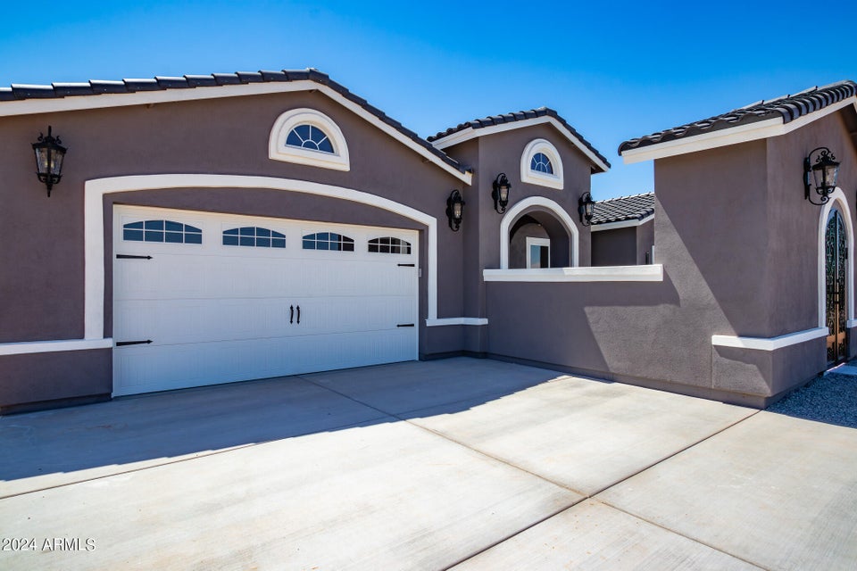 Tonopah, Arizona, 85354, United States, 4 Bedrooms Bedrooms, ,1 BathroomBathrooms,Residential,For Sale,1975997