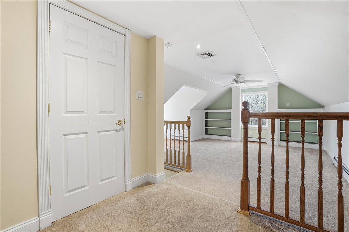 Milford, Pennsylvania, 18337, United States, 4 Bedrooms Bedrooms, ,3 BathroomsBathrooms,Residential,For Sale,2013781