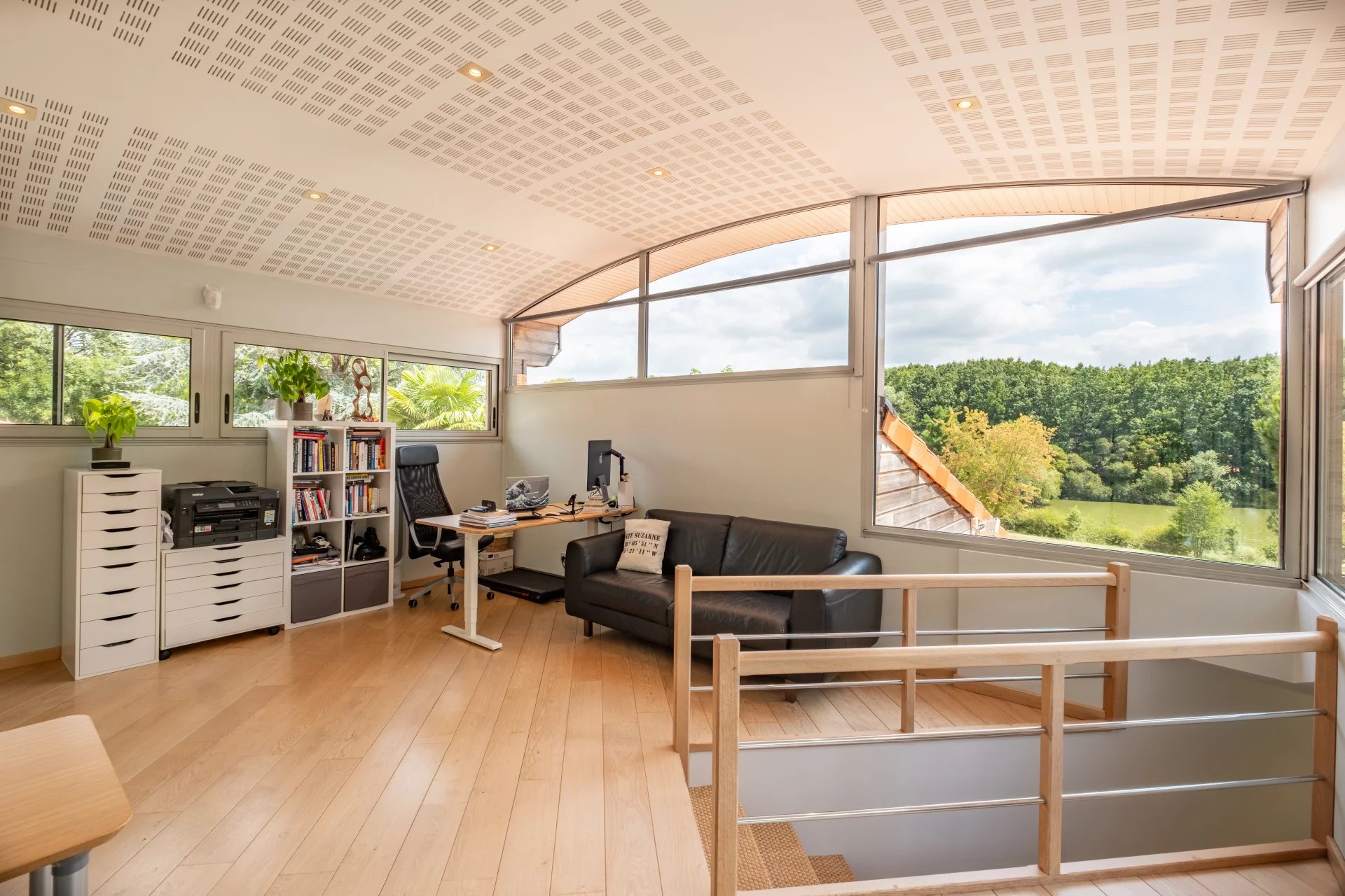 Bressuire, New Aquitaine, 79300, FR, 5 Bedrooms Bedrooms, ,6 BathroomsBathrooms,Residential,For Sale,1907709