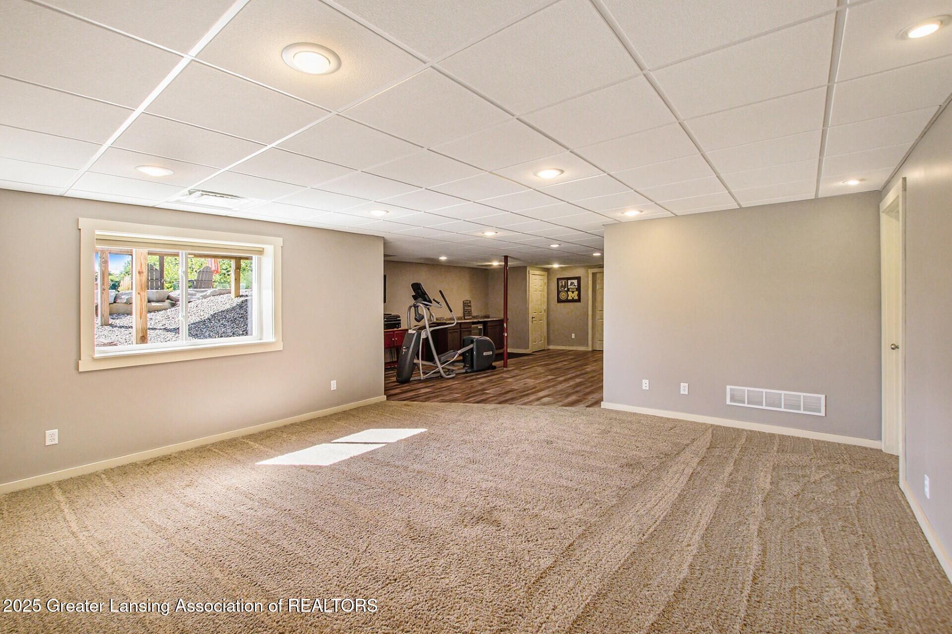 Eaton Rapids, Michigan, 48827, United States, 5 Bedrooms Bedrooms, ,3 BathroomsBathrooms,Residential,For Sale,1934713