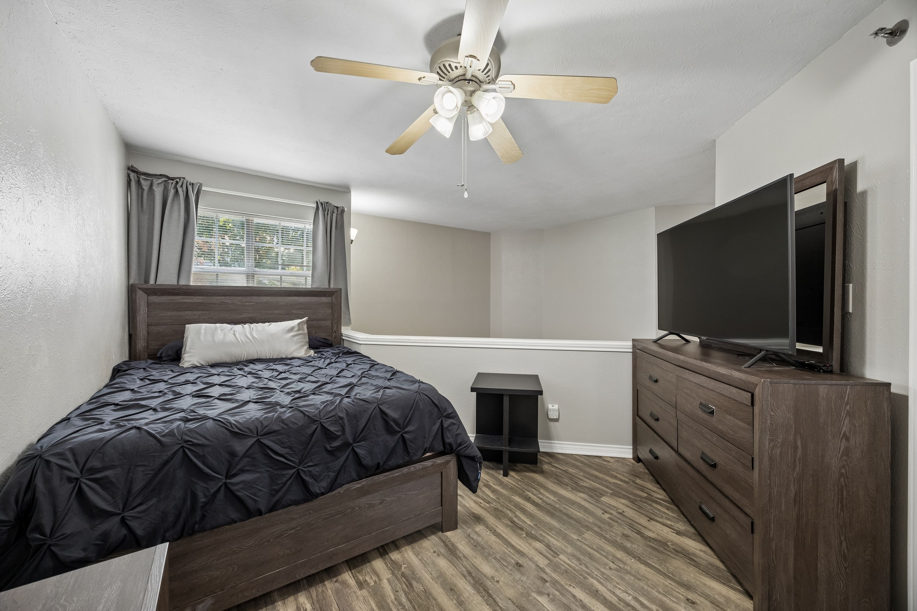  Two-story Bryan Place loft with quick access to Downtown Dallas. - 物件實景