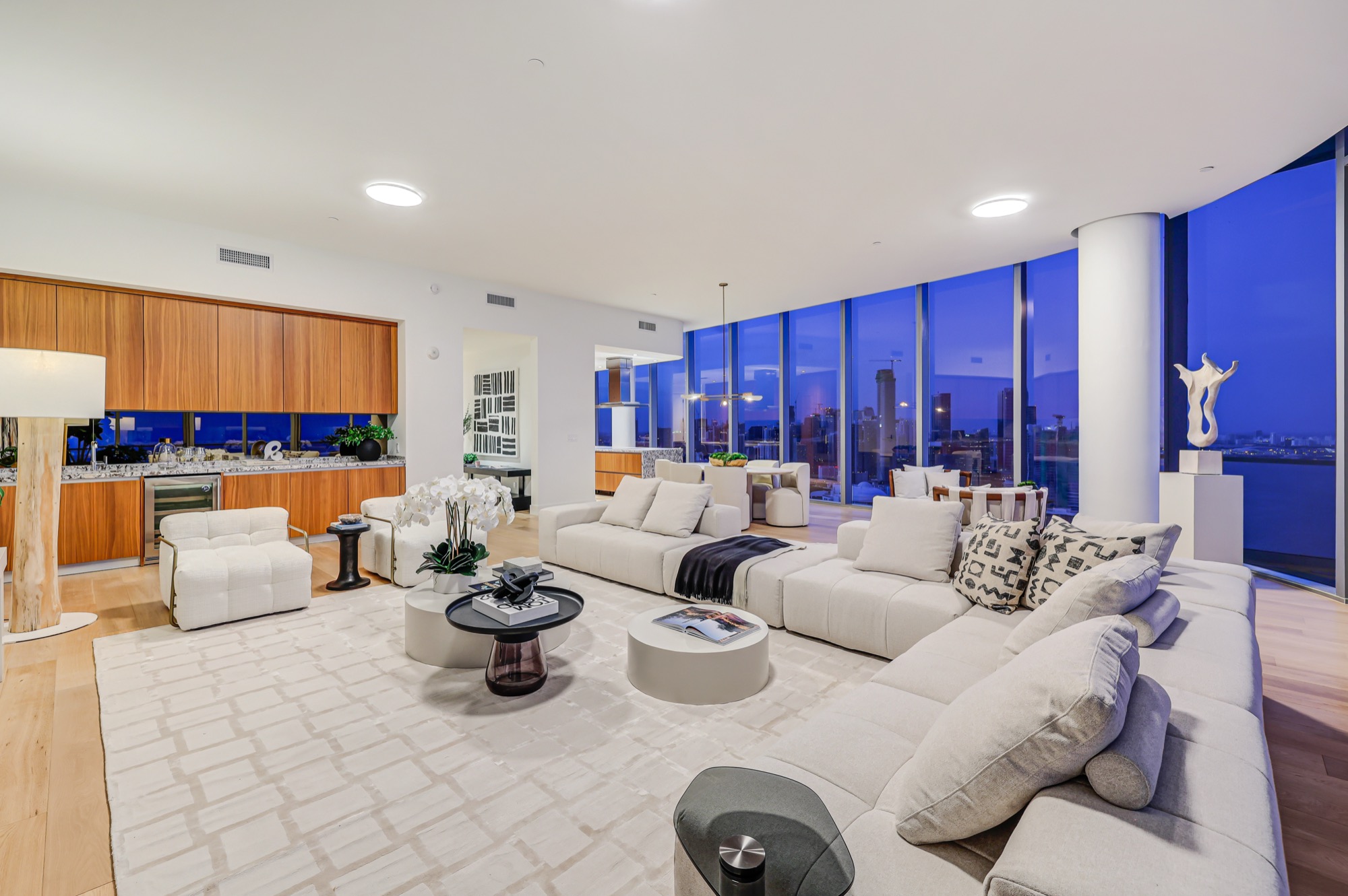  175 SE 25 Road, Miami, FL, 33129 - 物件實景