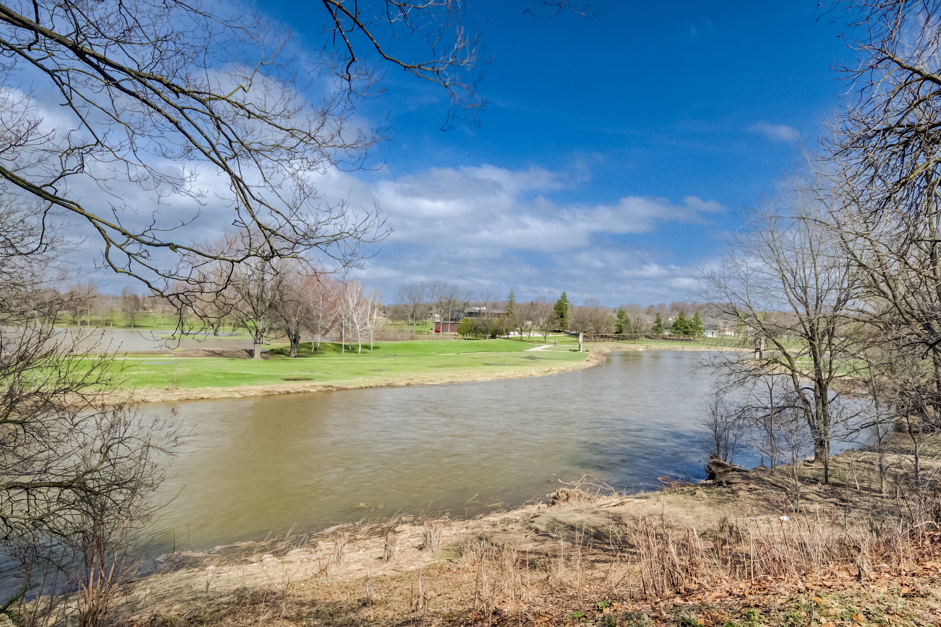  1.7-acre Waterfront Lot - 物件實景