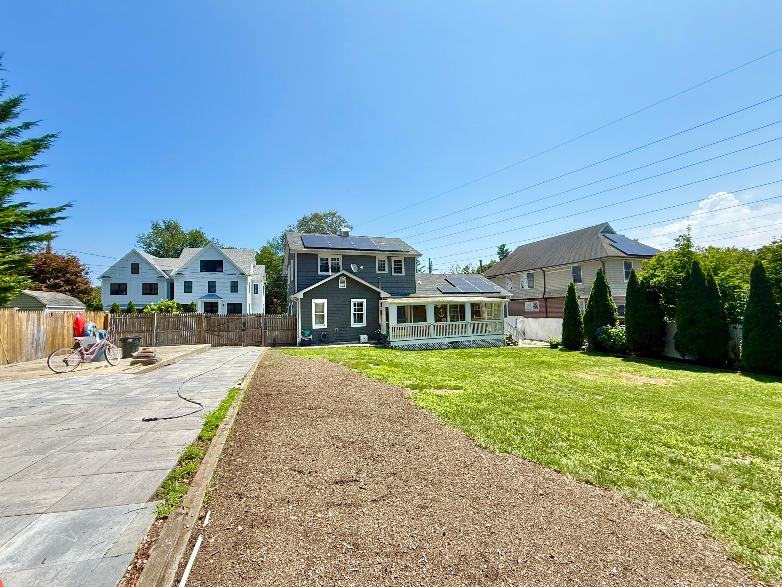 Darien, Connecticut, 06820, United States, 4 Bedrooms Bedrooms, ,3 BathroomsBathrooms,Residential,For Sale,1937000