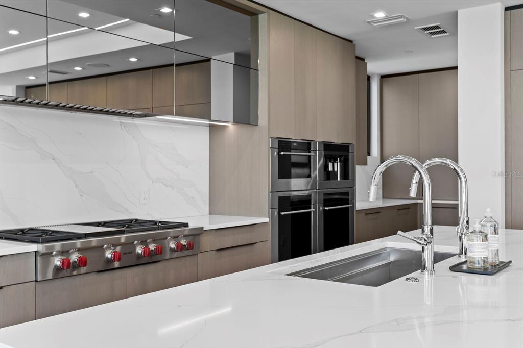 Indian Rocks Beach, Florida, 33785, United States, 8 Bedrooms Bedrooms, ,11 BathroomsBathrooms,Residential,For Sale,1997282