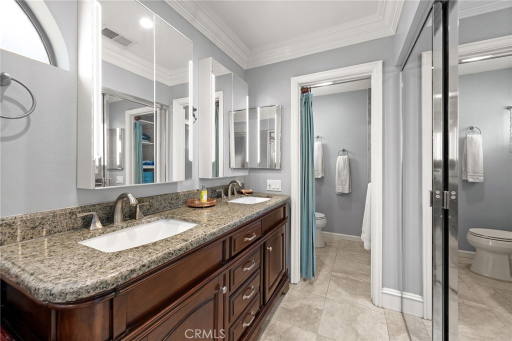 Costa Mesa, California, 92626, United States, 2 Bedrooms Bedrooms, ,2 BathroomsBathrooms,Residential,For Sale,1928708